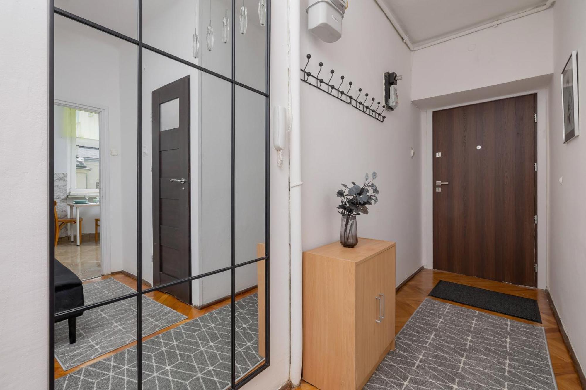 Rodzinny Z Dwiema Sypialniami Niedaleko Centrum Krakowa By Renters Krakau