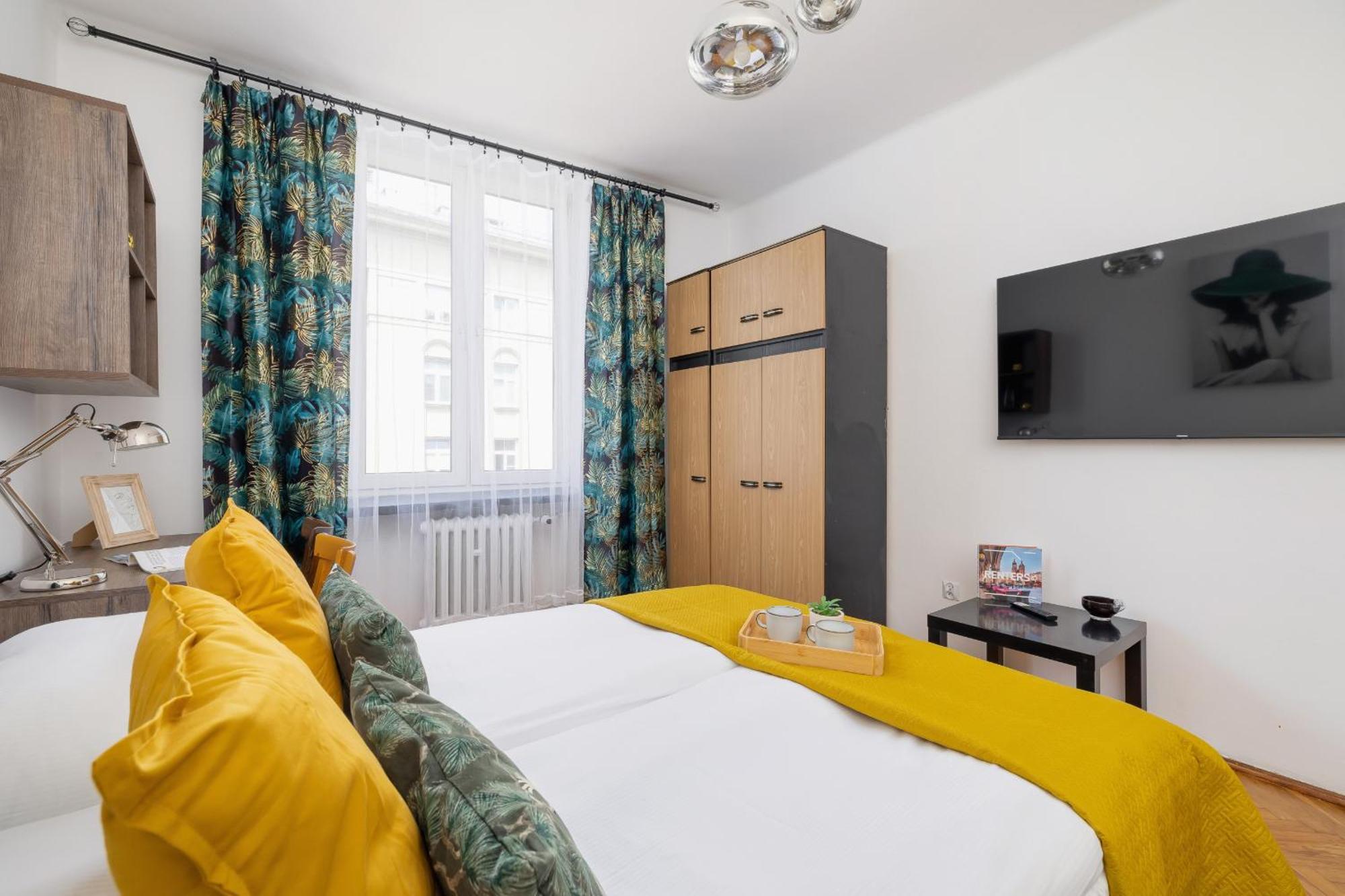 Rodzinny Z Dwiema Sypialniami Niedaleko Centrum Krakowa By Renters Appartement