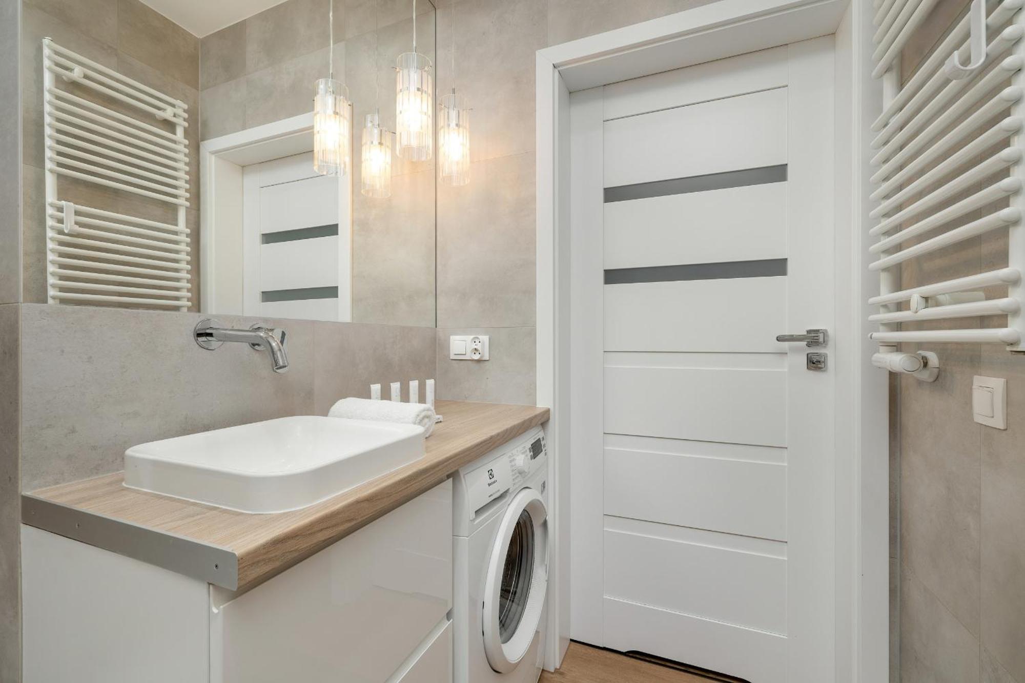 Elegancki Apartament Z Balkonem Dla 4 Osob By Renters * Kraków