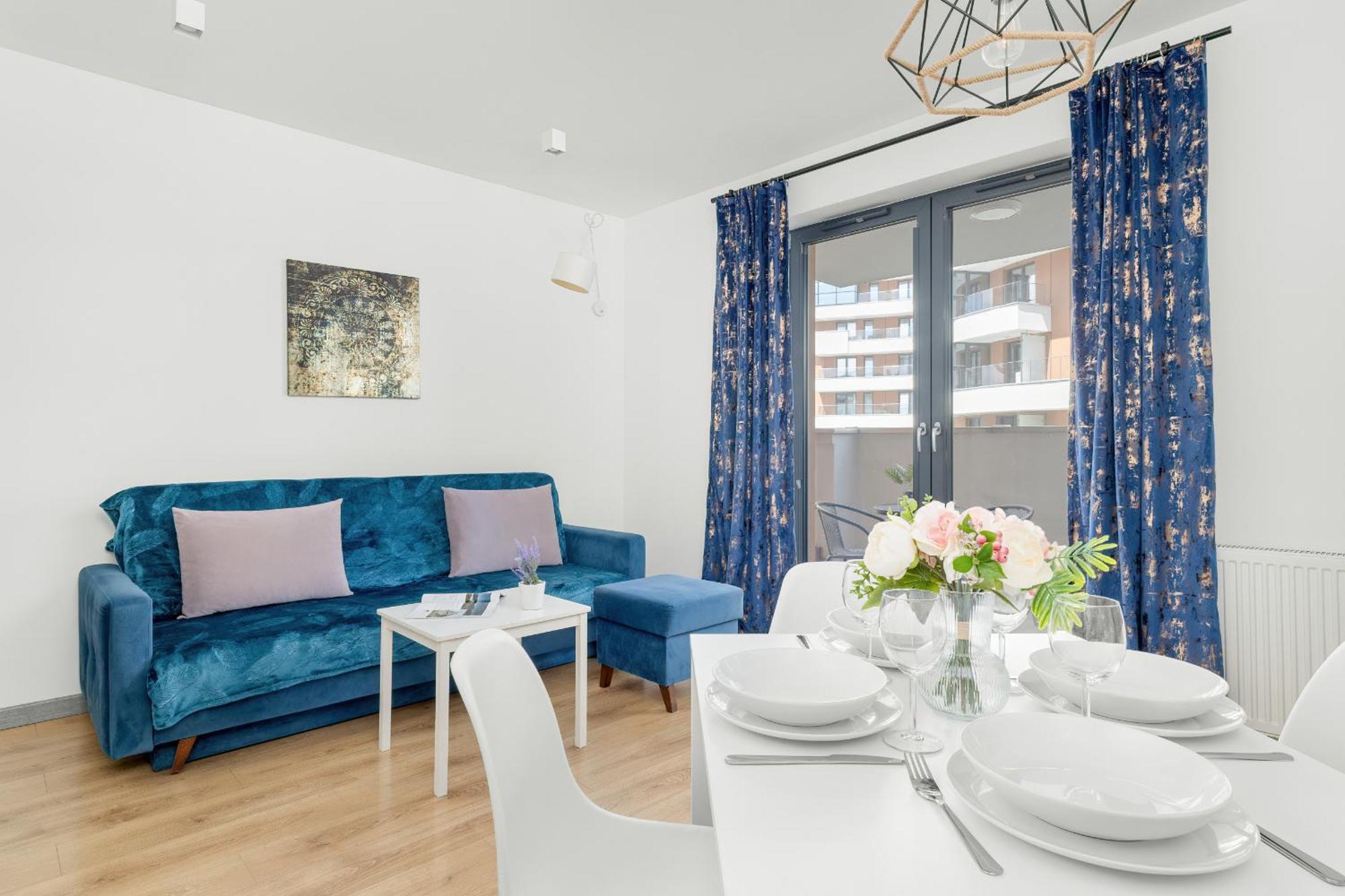Apartament Elegancki Apartament Z Balkonem Dla 4 Osob By Renters *