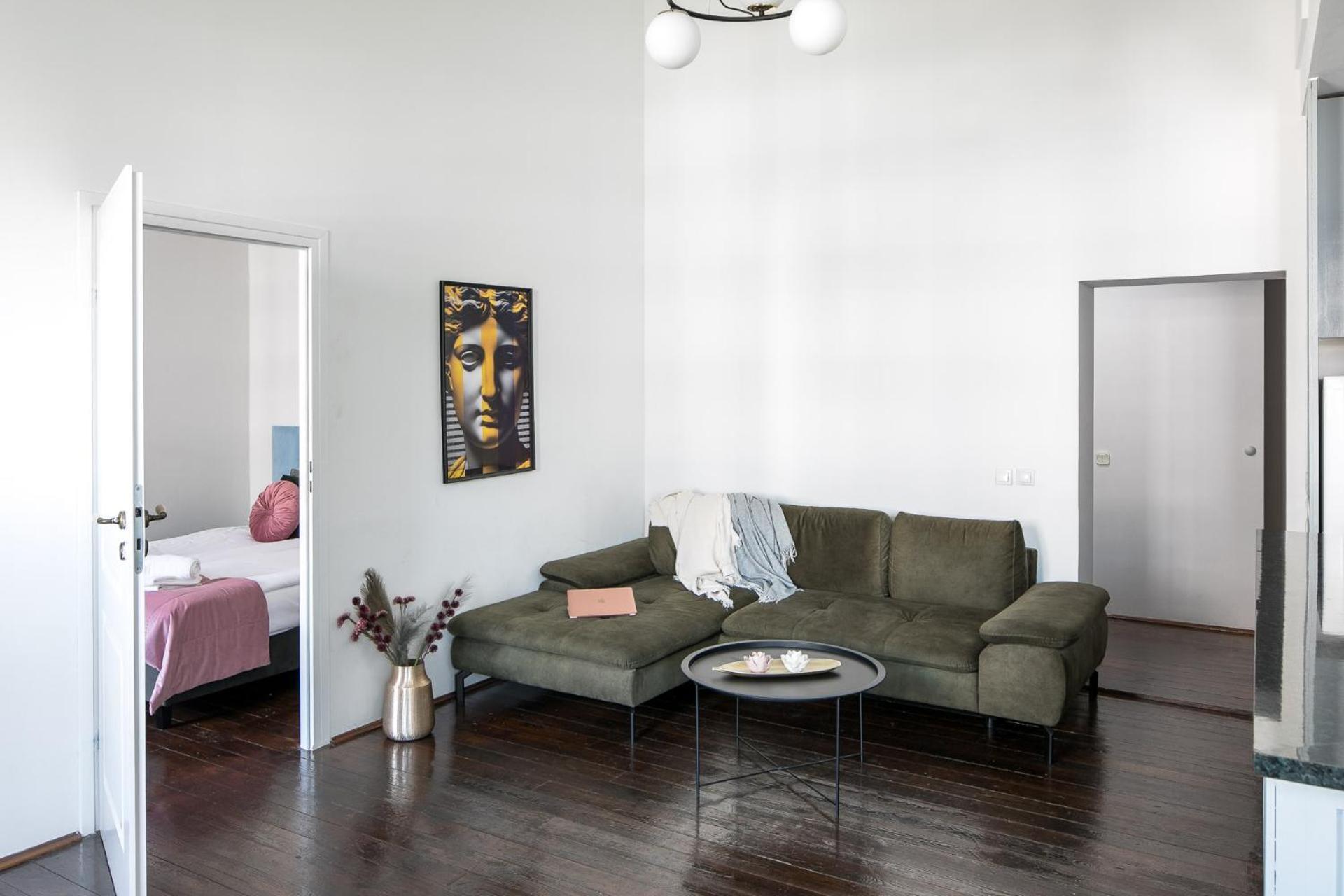 Ga Apartment *