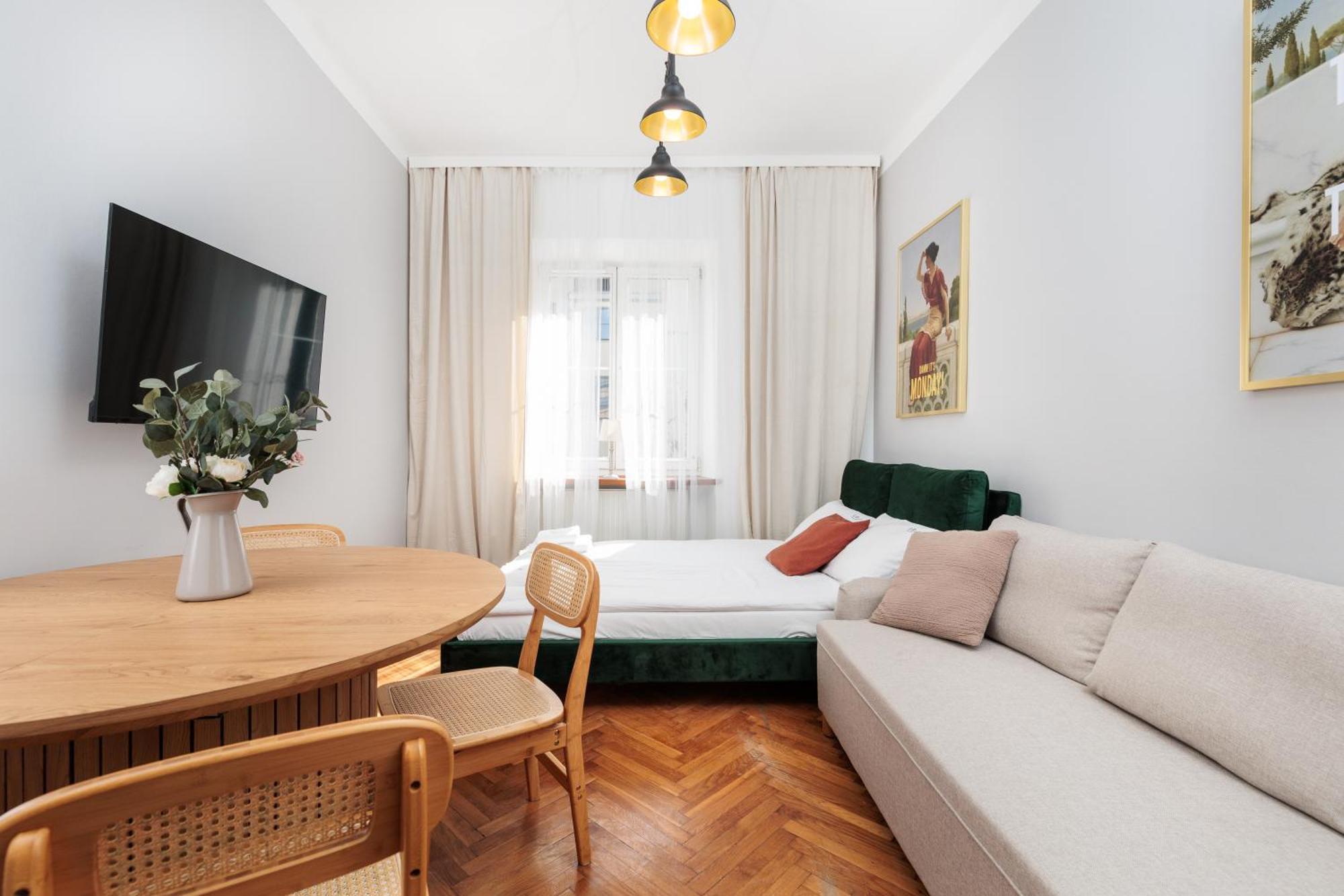 Apartment Retro Glamour With A Modern Edge - By Upstairs Krakow