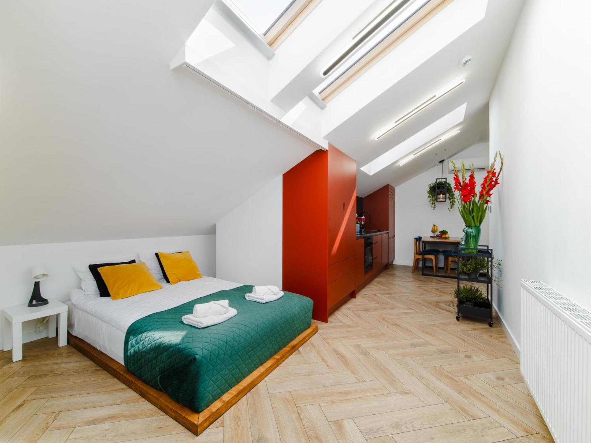 Horizon - Luxury Studio, Old Town Apartment *