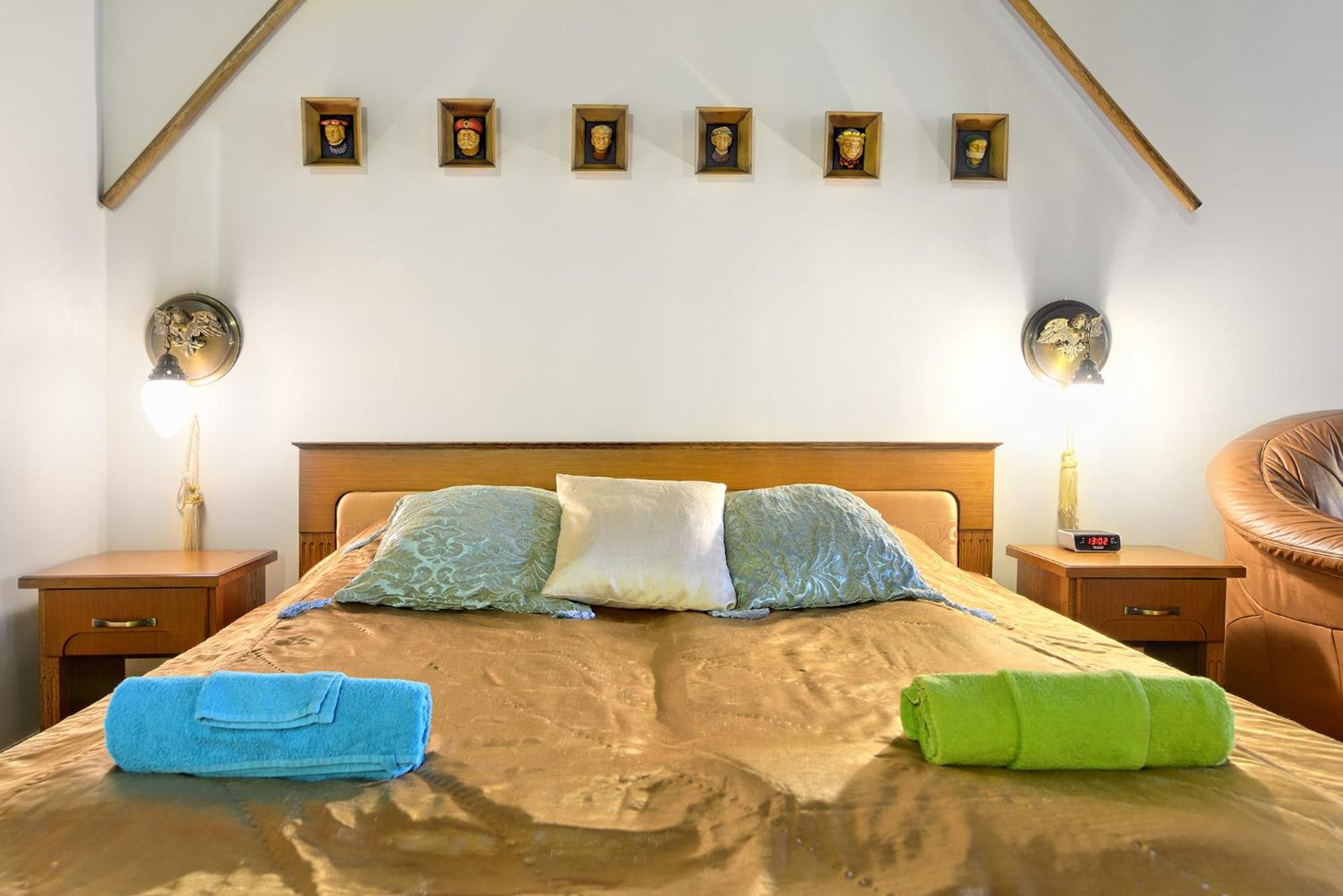 Knights&lords Apartment, Old Town Apartment *