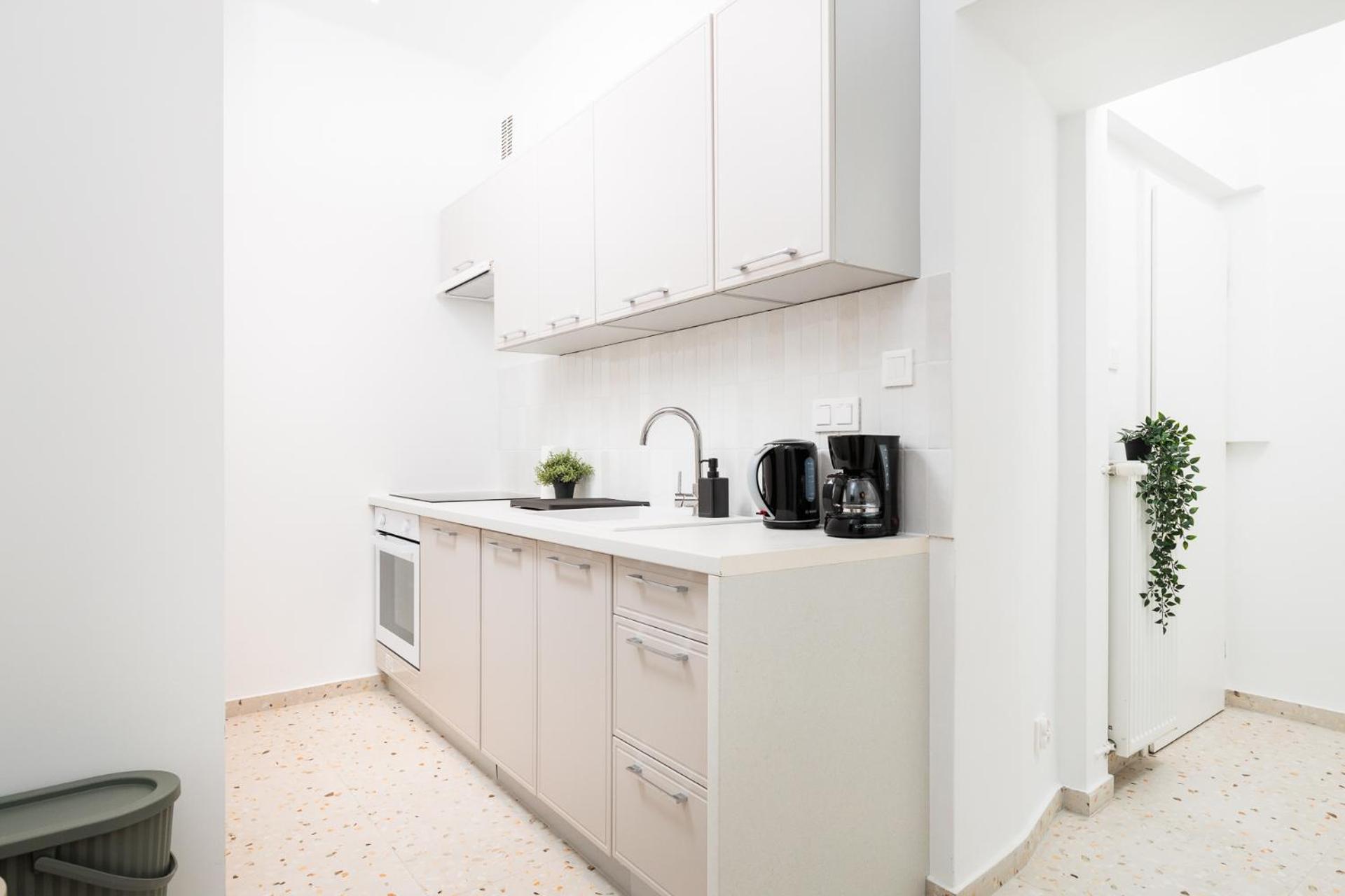 Retro Glamour With A Modern Edge - By Upstairs *