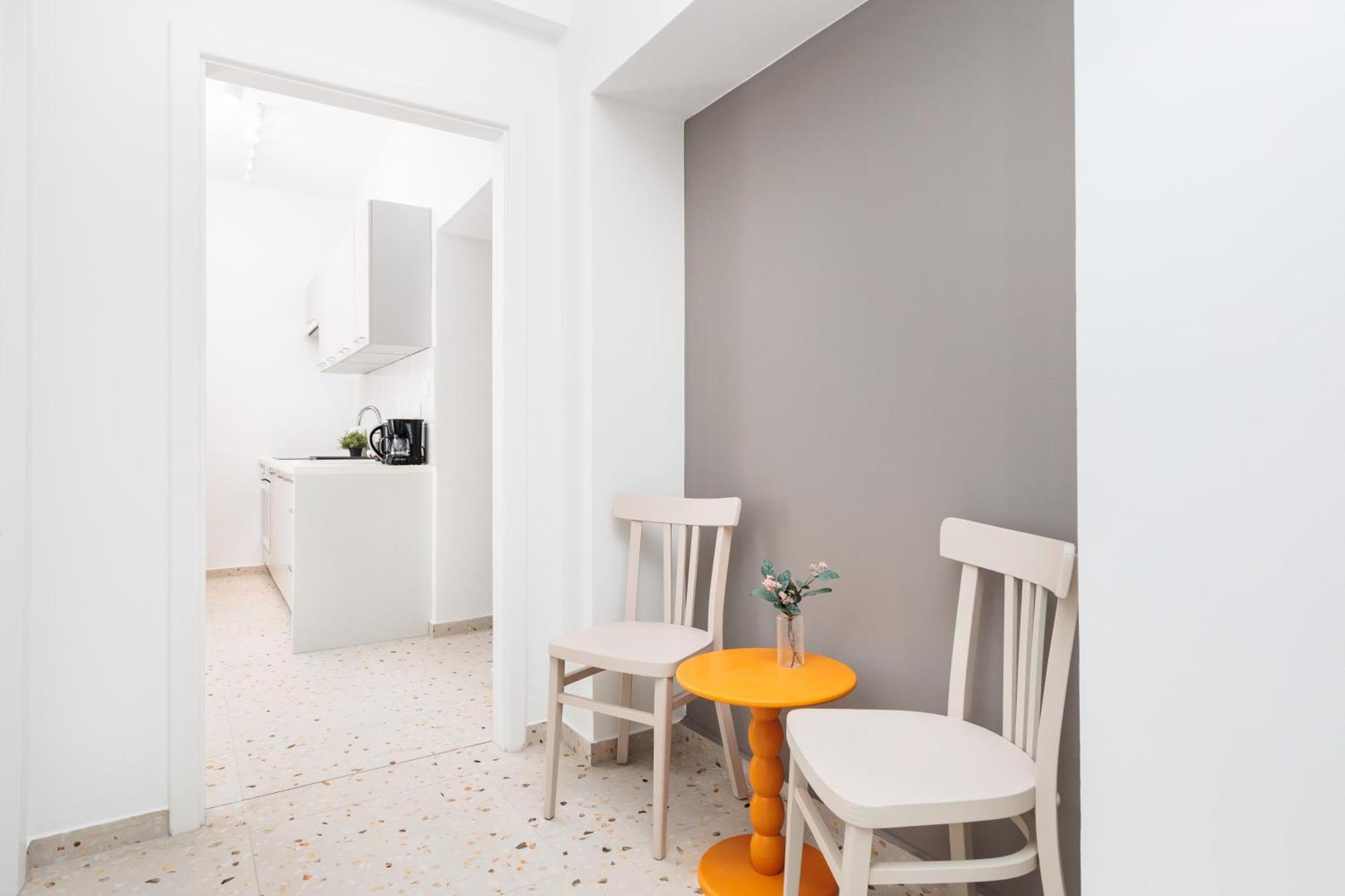 Retro Glamour With A Modern Edge - By Upstairs