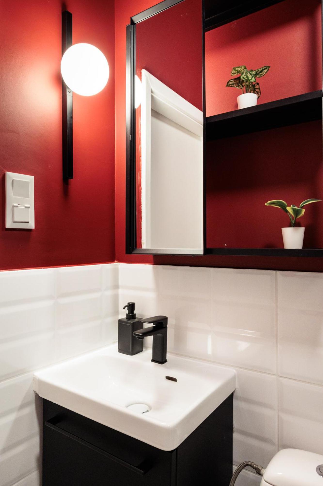 Retro Glamour With A Modern Edge - By Upstairs *