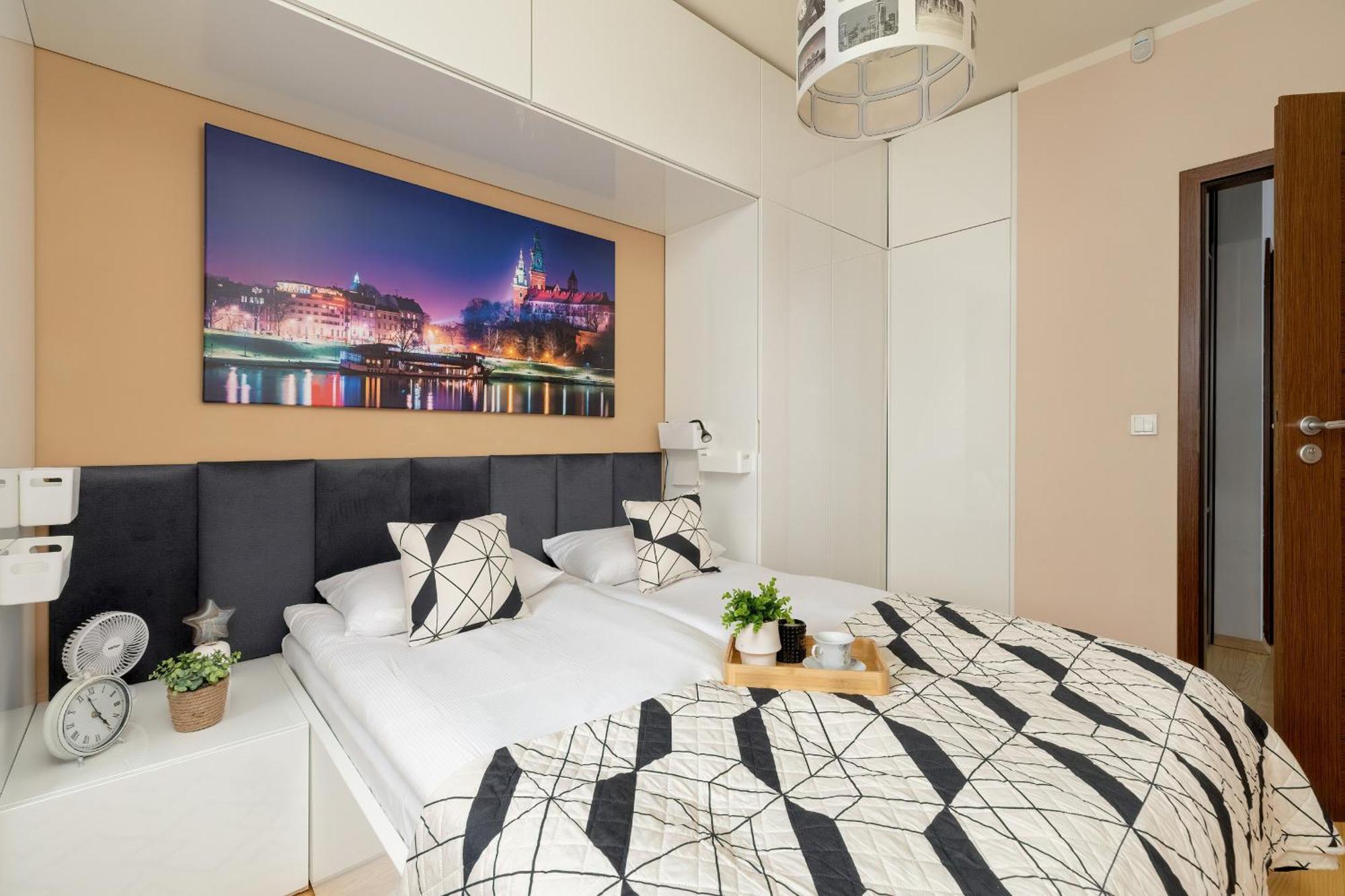 Przytulny Apartament Z Parkingiem I Biurkiem Przy Kazimierzu W Krakowie By Renters *