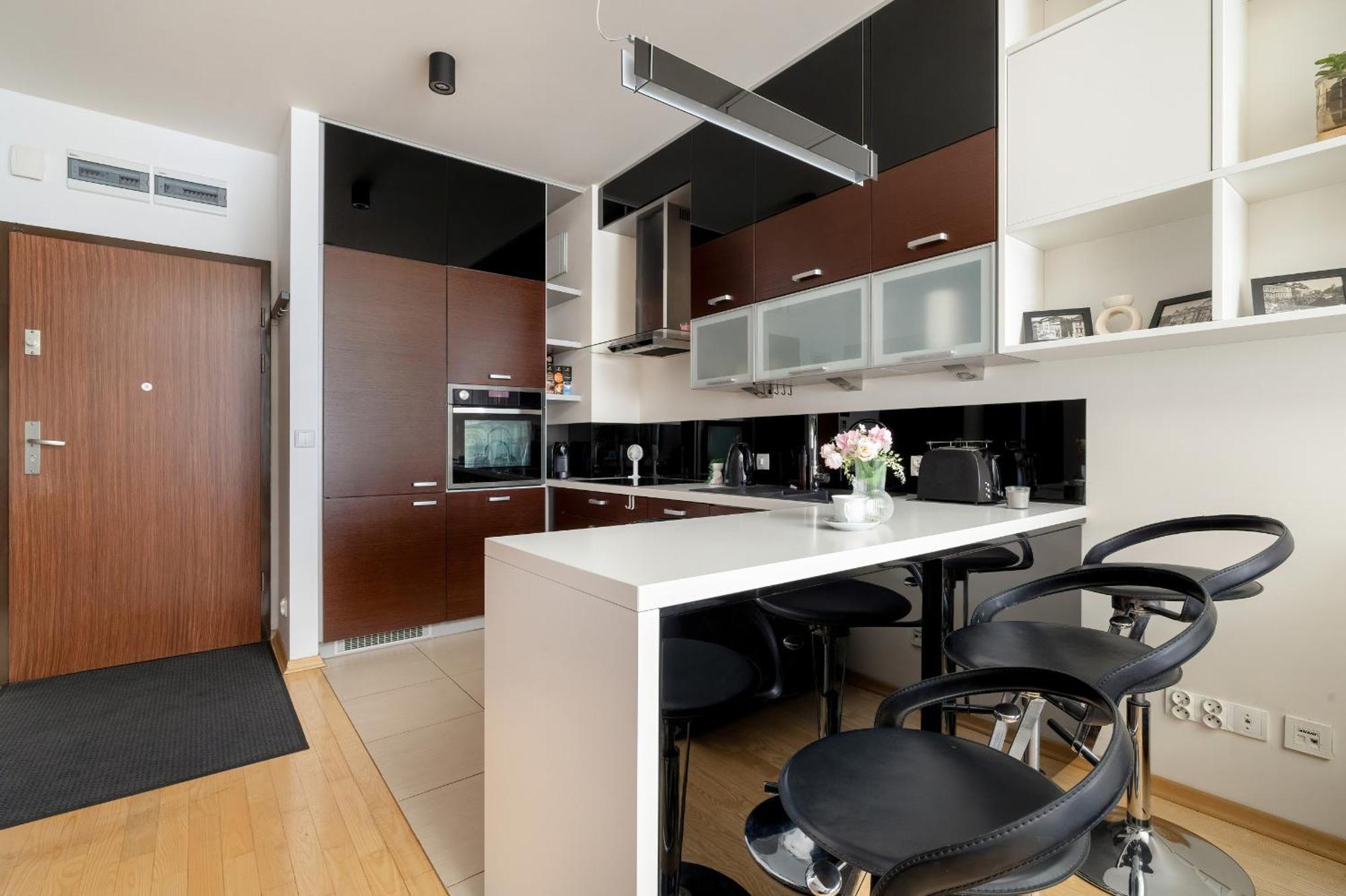 Appartement Przytulny Apartament Z Parkingiem I Biurkiem Przy Kazimierzu W Krakowie By Renters *