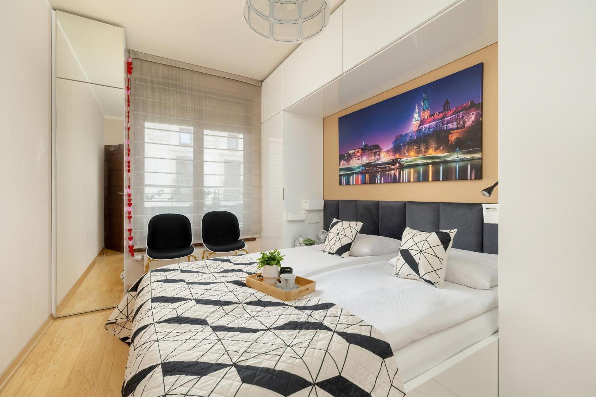 Appartement Przytulny Apartament Z Parkingiem I Biurkiem Przy Kazimierzu W Krakowie By Renters Krakau