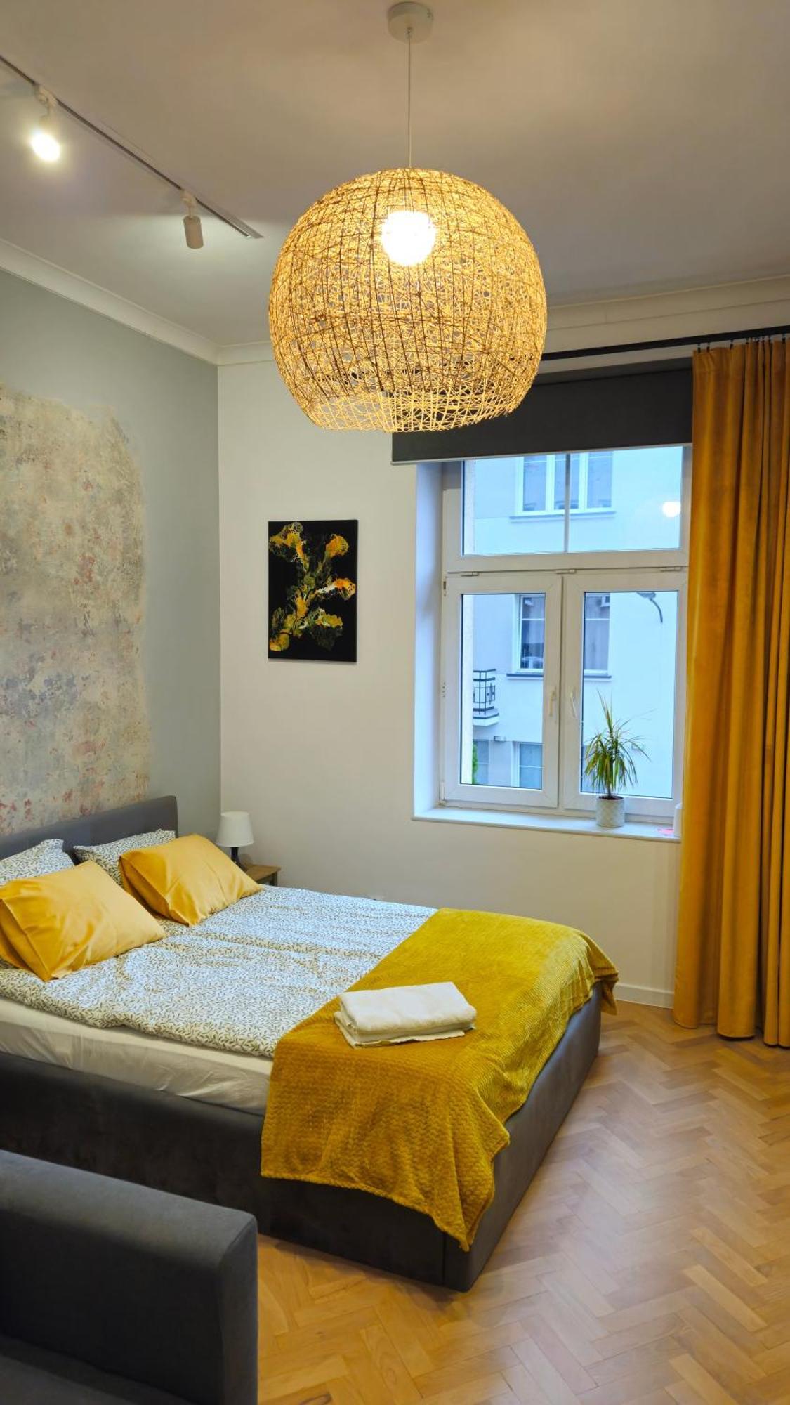Apartment Stylish Art Free Parking