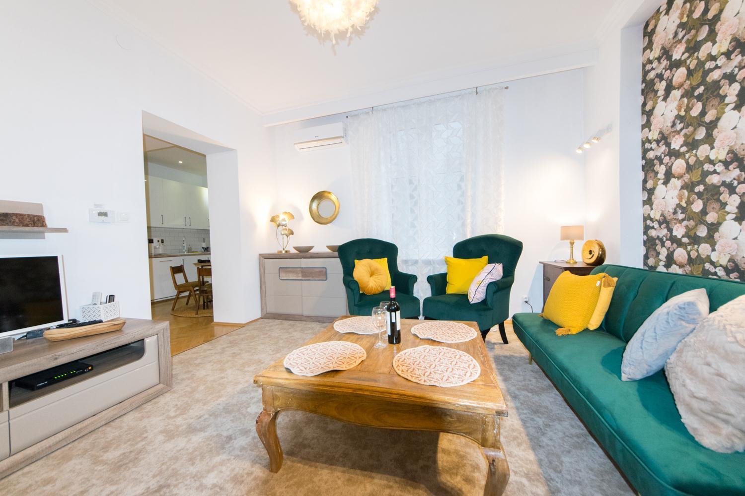 Apartment Big Old Town P4you Pl *