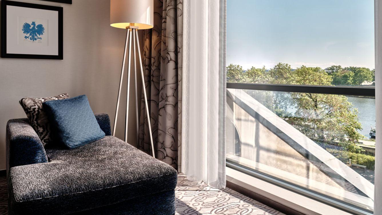 Sheraton Grand Hotel 5*