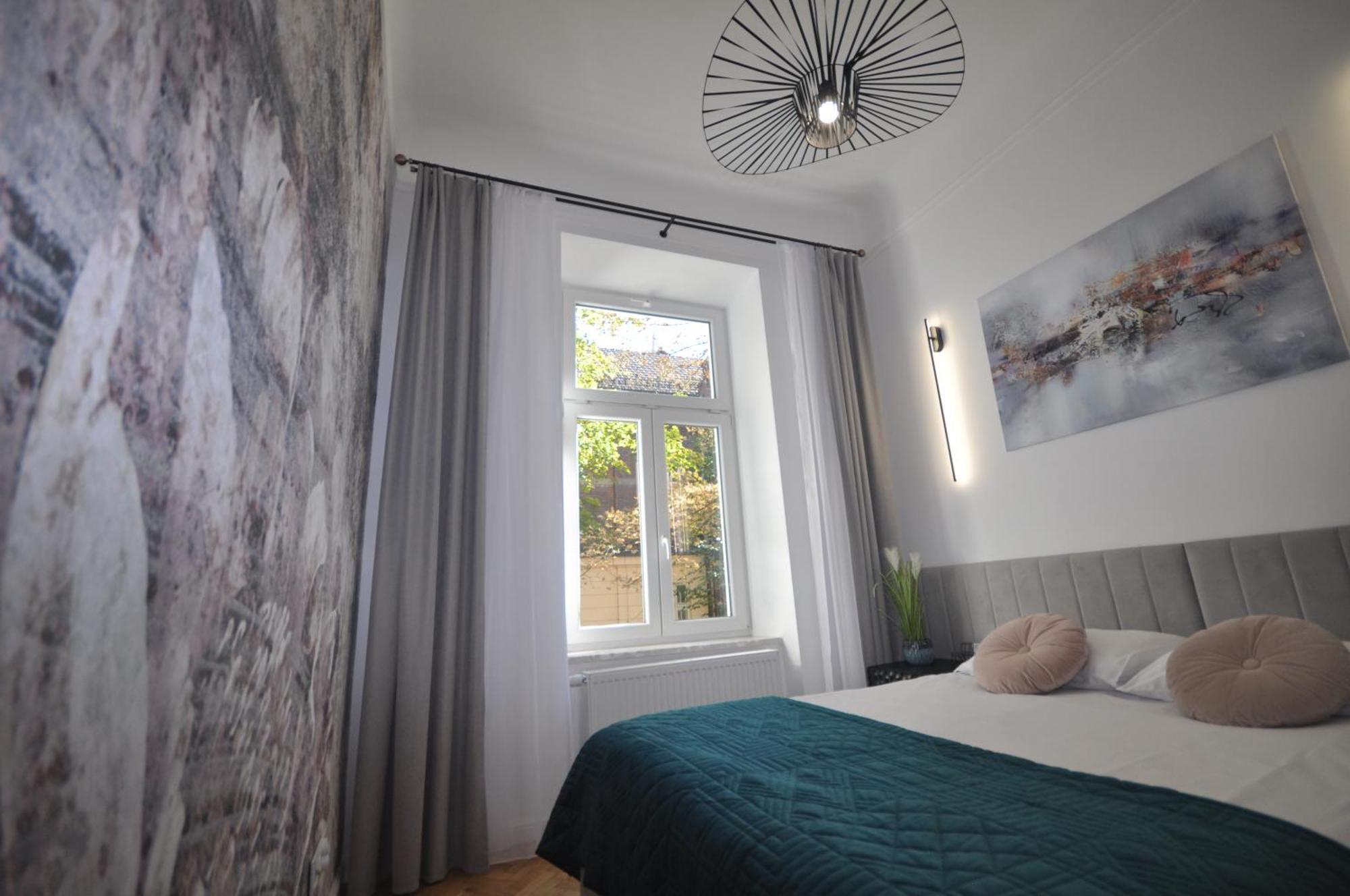 Apartamento Wesola Station - Old Town By Joapart - Free Parking Cracóvia