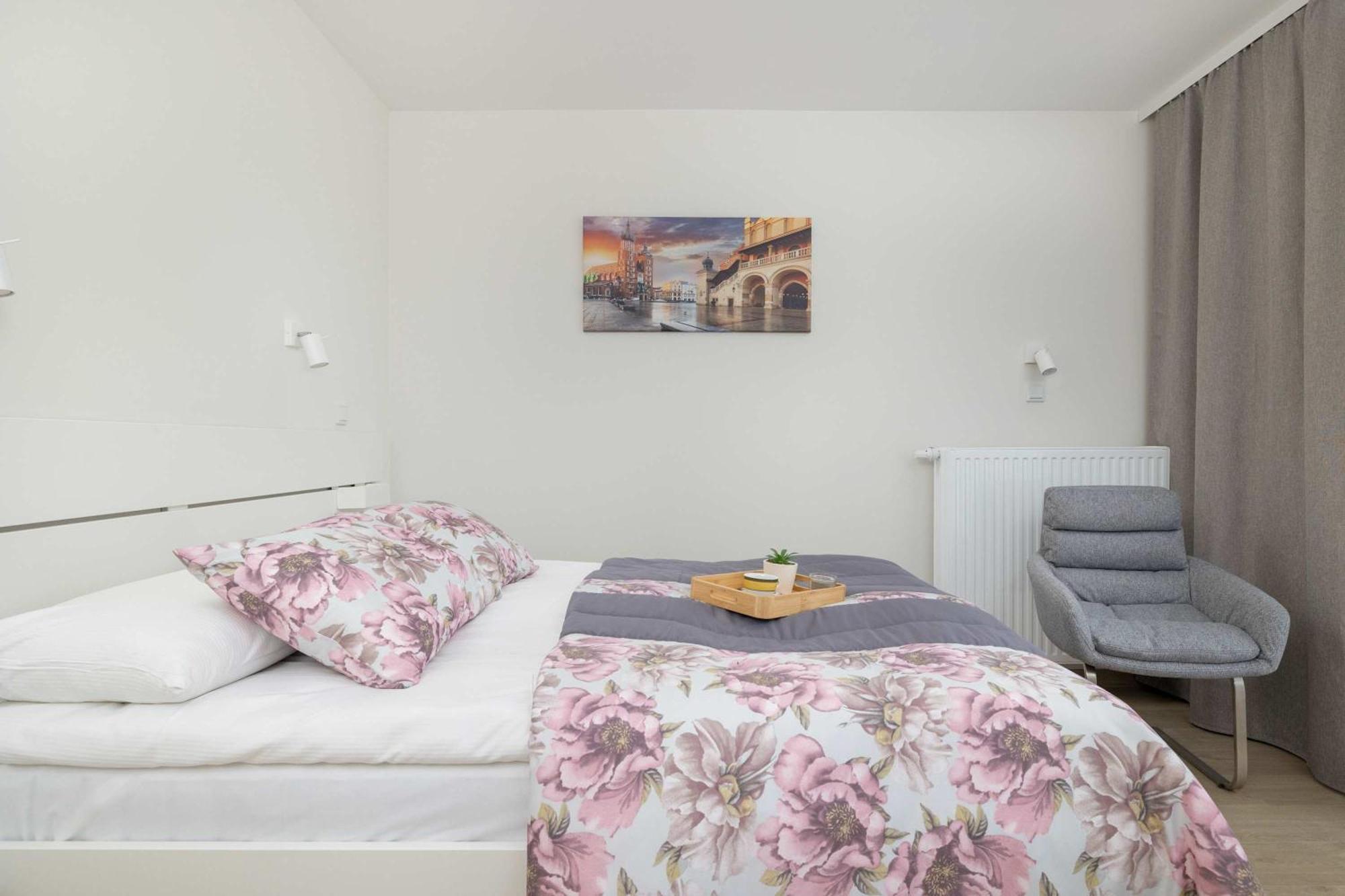 Cozy Laszkiewicza With Parking By Renters Apartment