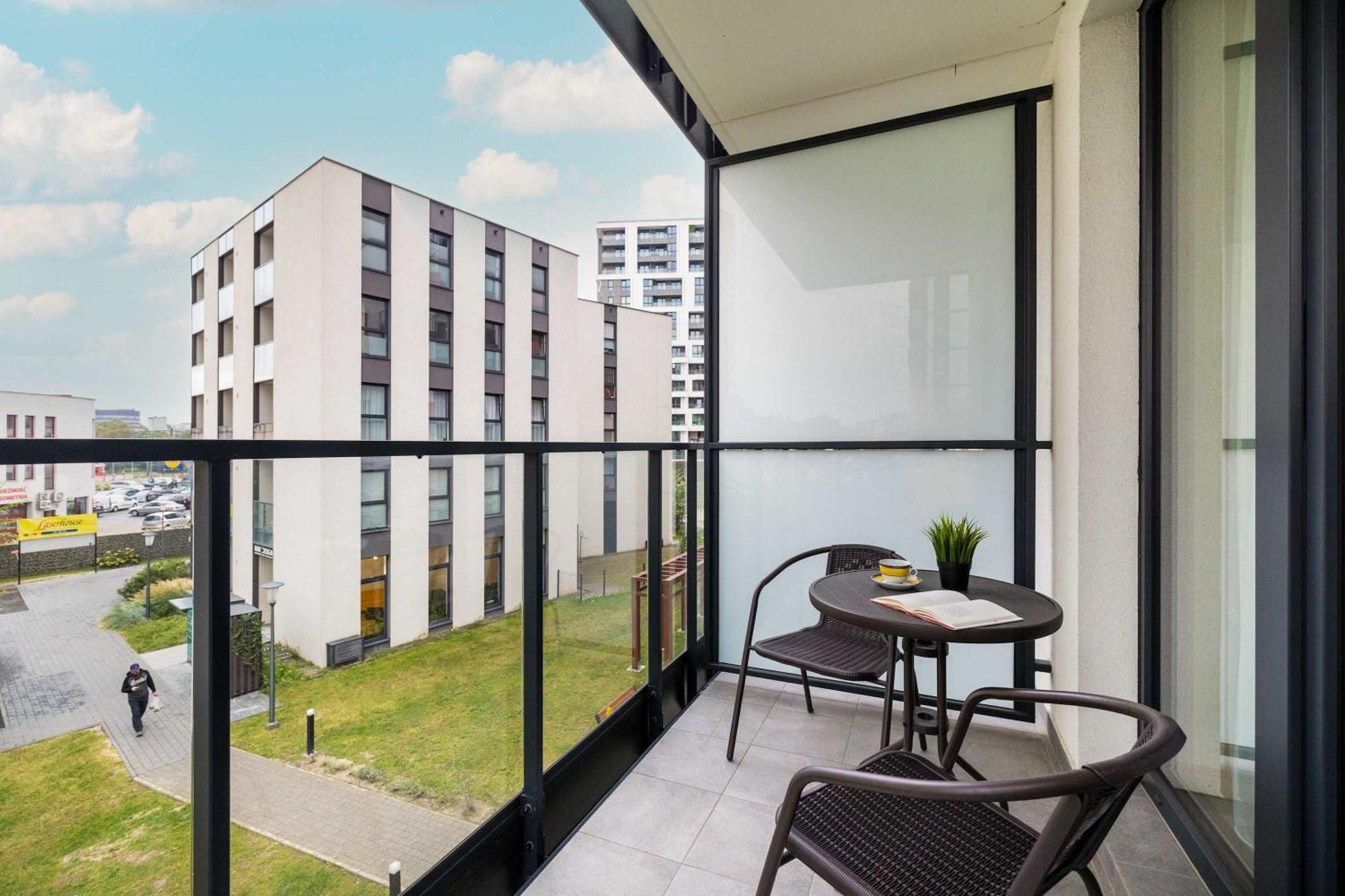 Apartment Cozy Laszkiewicza With Parking By Renters