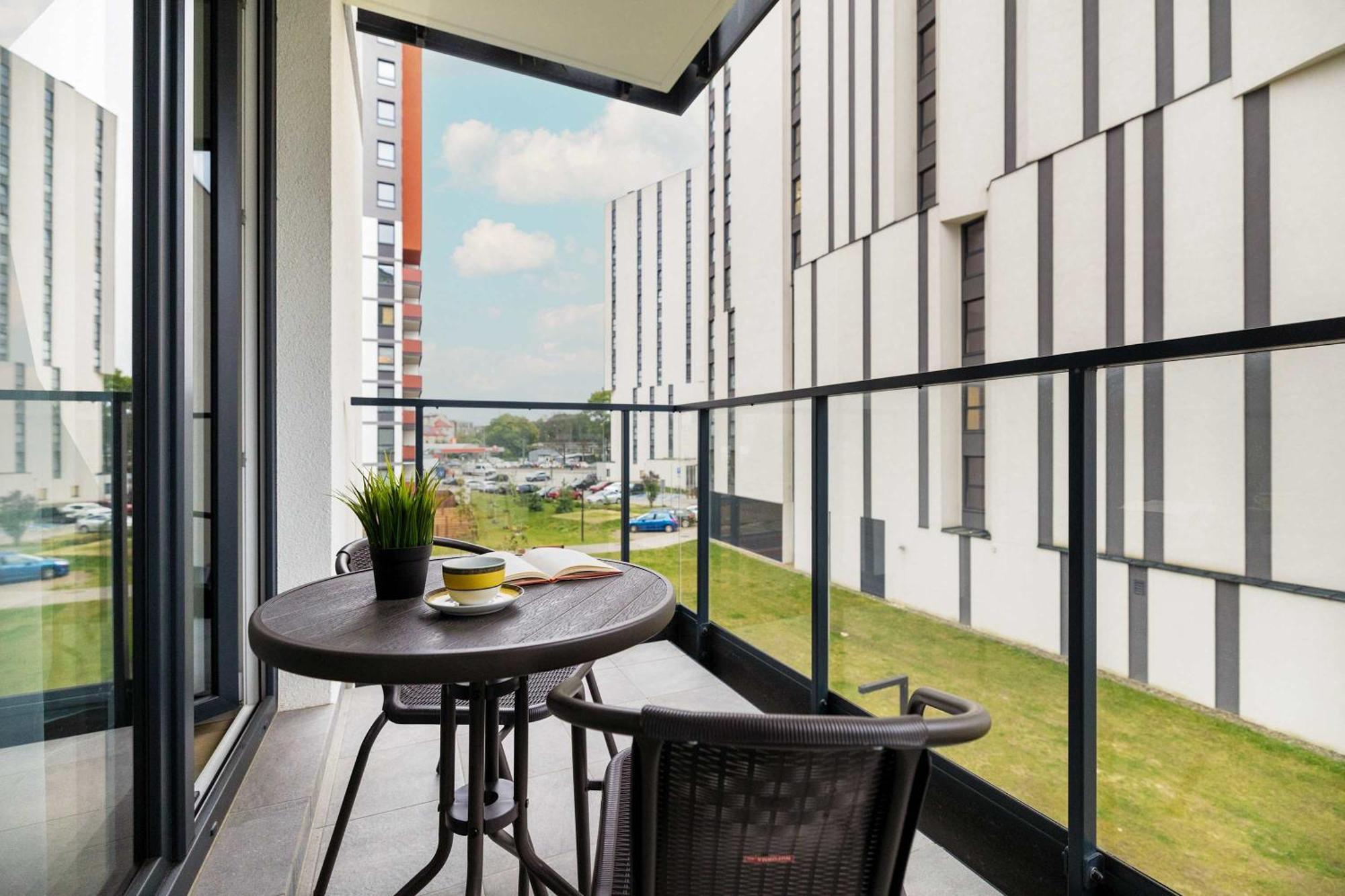Apartment Cozy Laszkiewicza With Parking By Renters