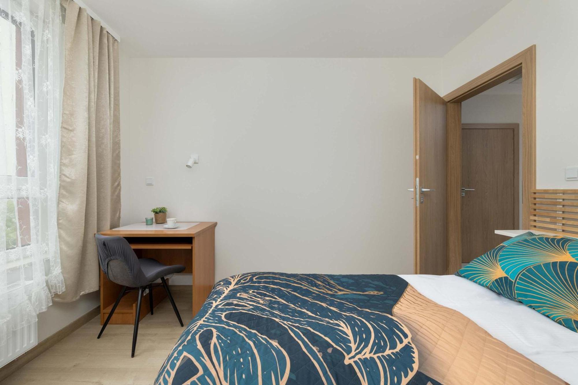 Cozy Laszkiewicza With Parking By Renters *