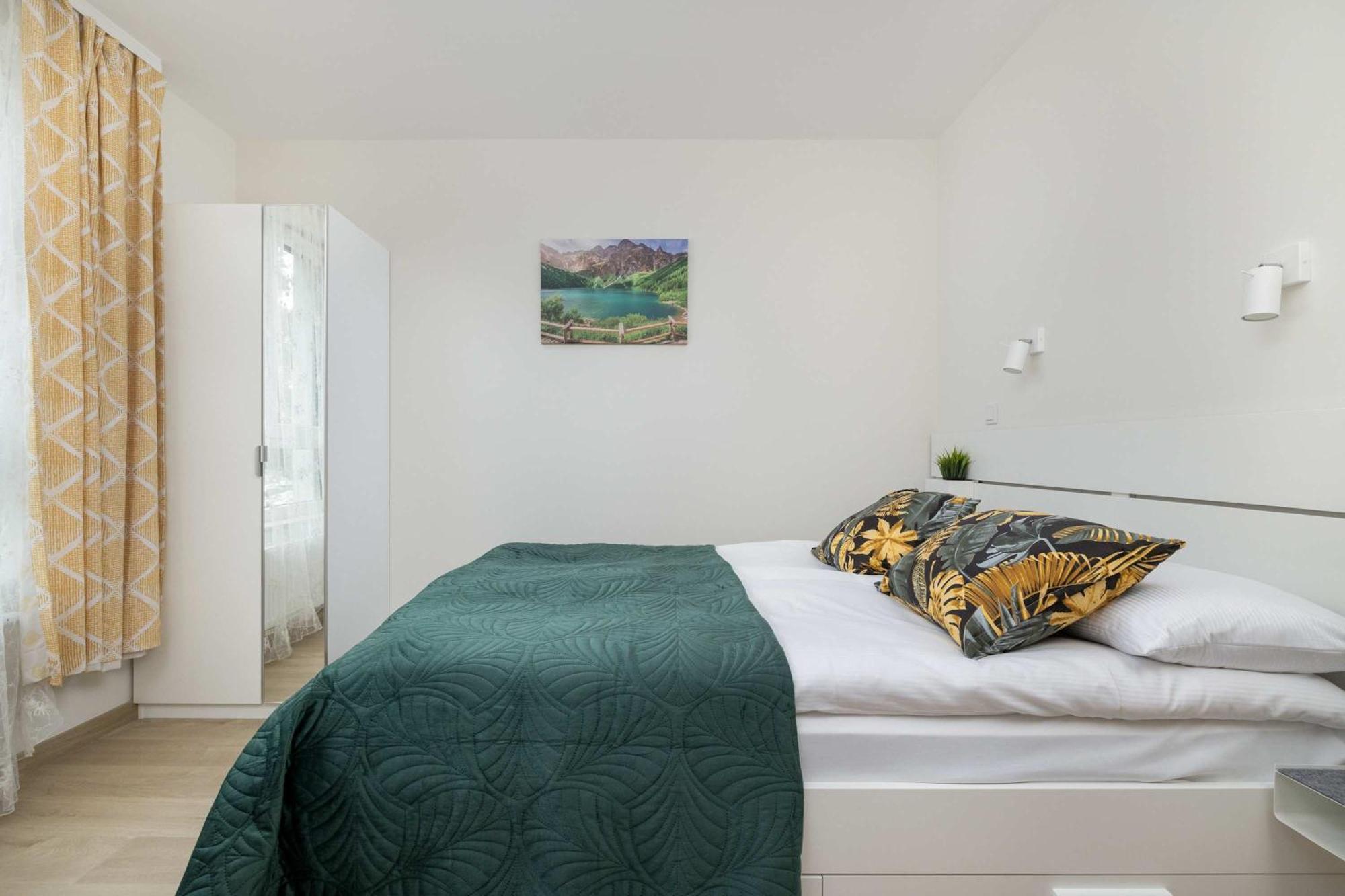 Cozy Laszkiewicza With Parking By Renters