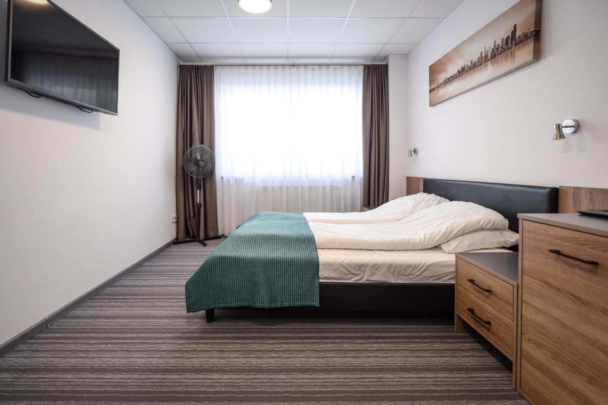 Hut Pus Spolka Akcyjna Guest house Krakow