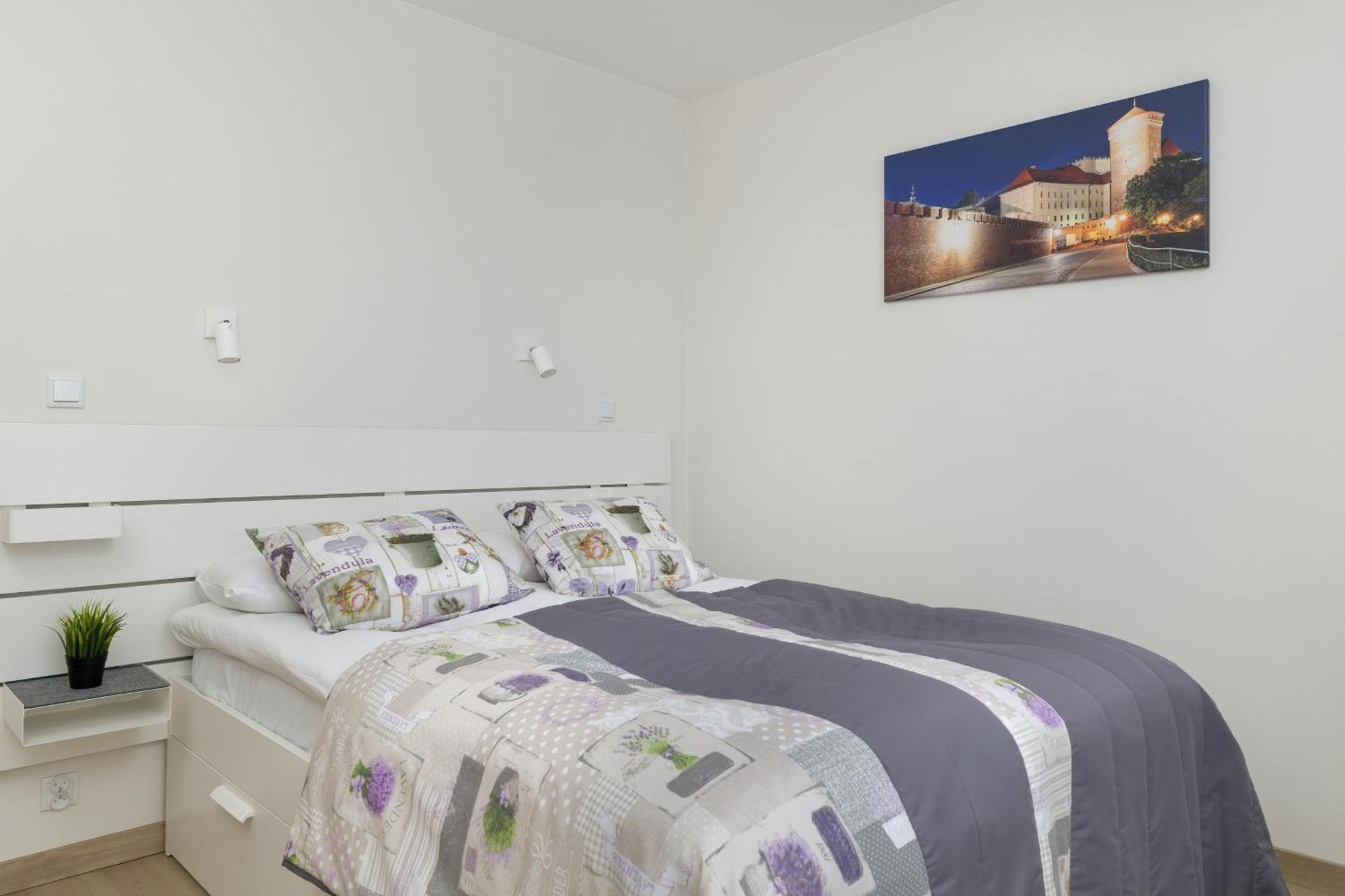 Apartment Cozy Laszkiewicza With Parking By Renters Krakau