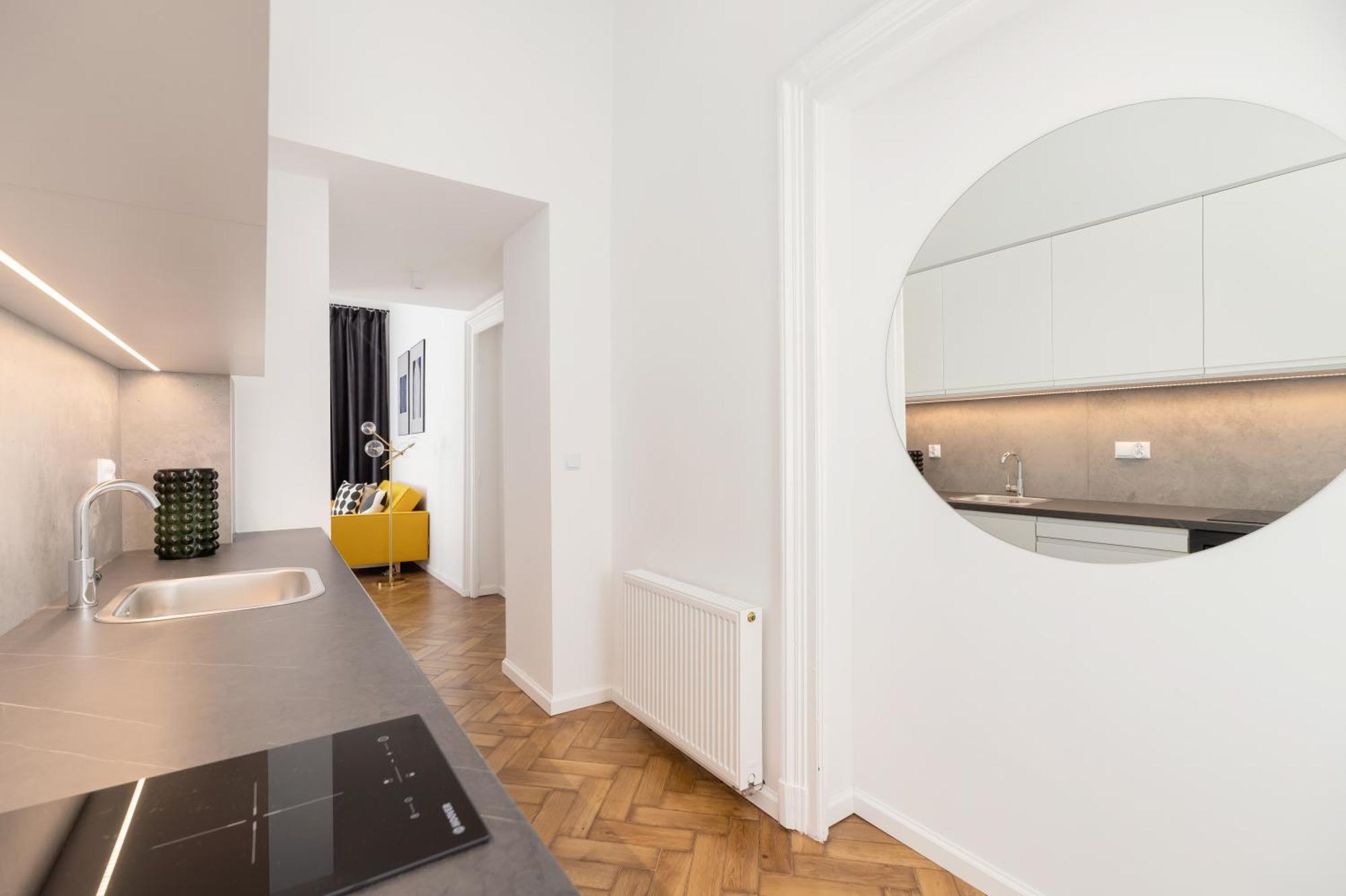 Main Square - Modern - 7 Gertrudy Street Apartament Kraków