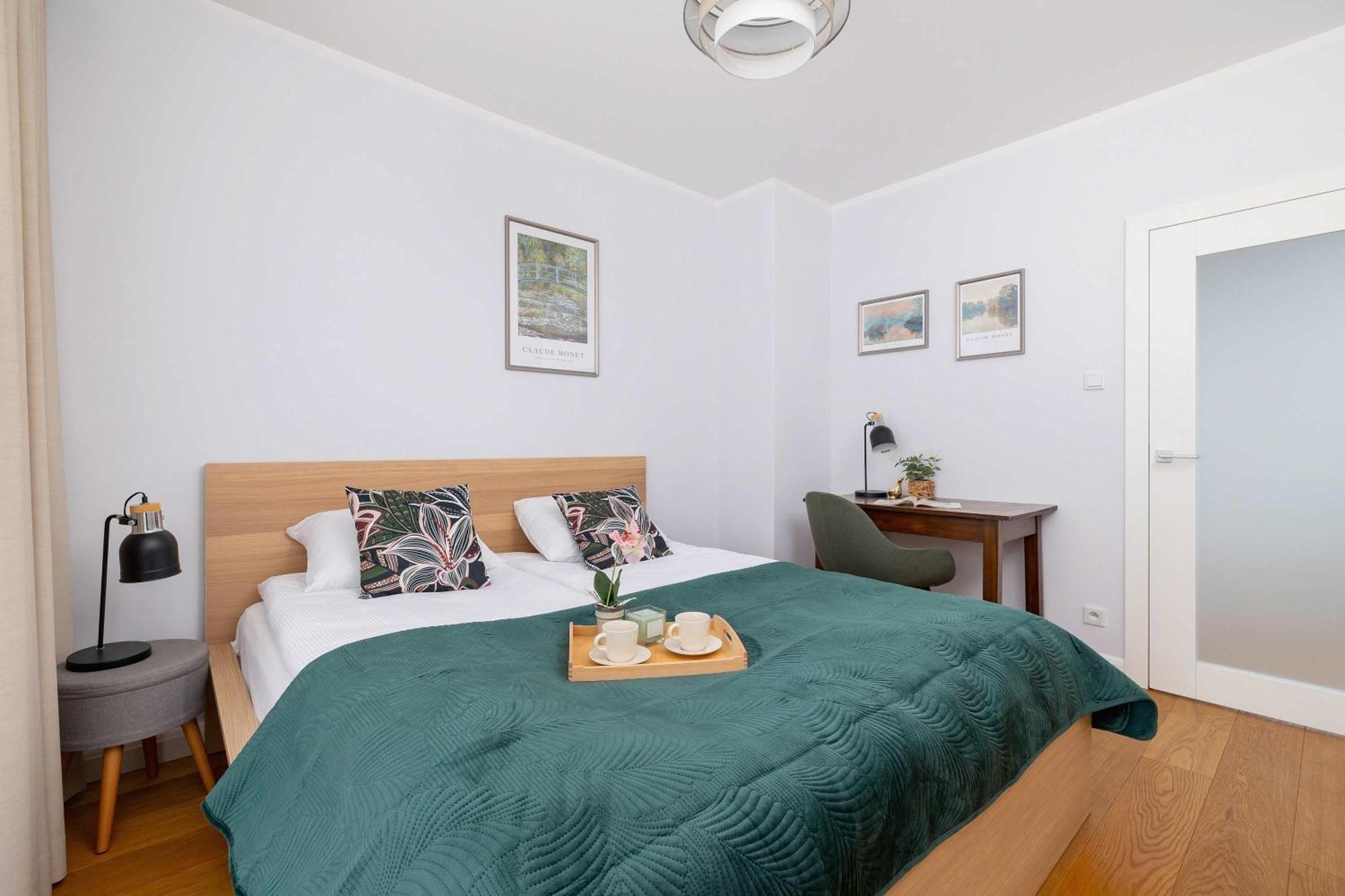 Appartement Przytulny I Przestronny W Krakowie Z Parkingiem Biurkiem I 2 Balkonami By Renters *