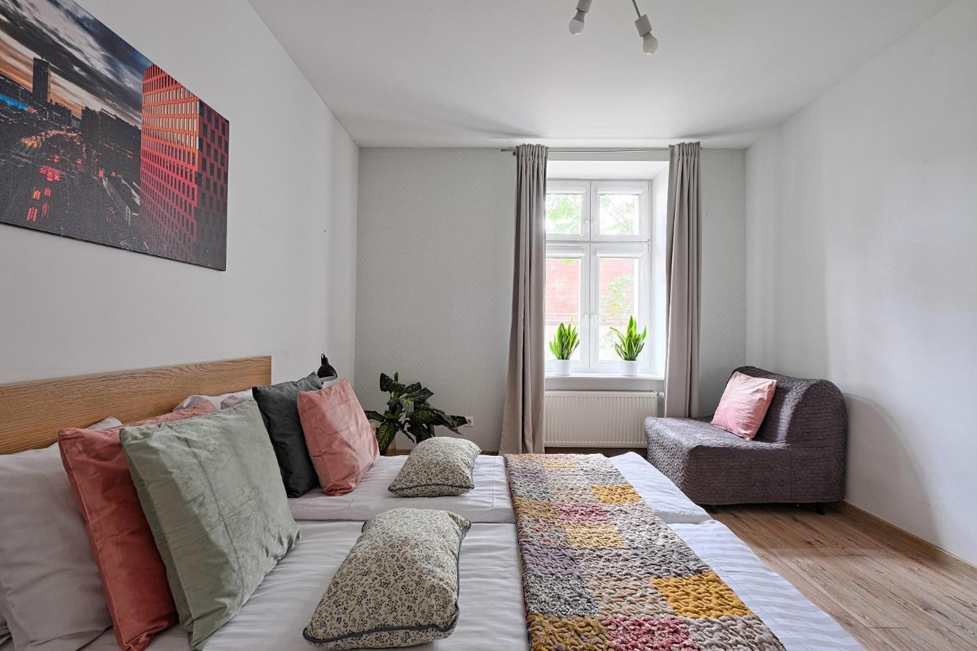 Golden Apartments/wiet8