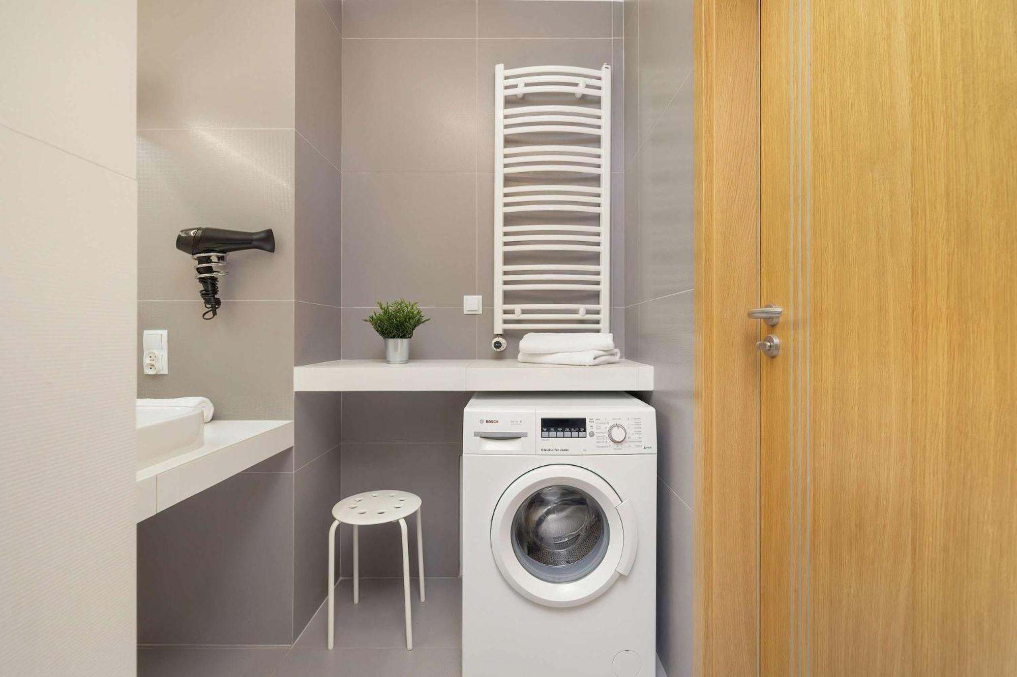 Grzegorzecka Family With Balcony & Parking Cracow By Renters