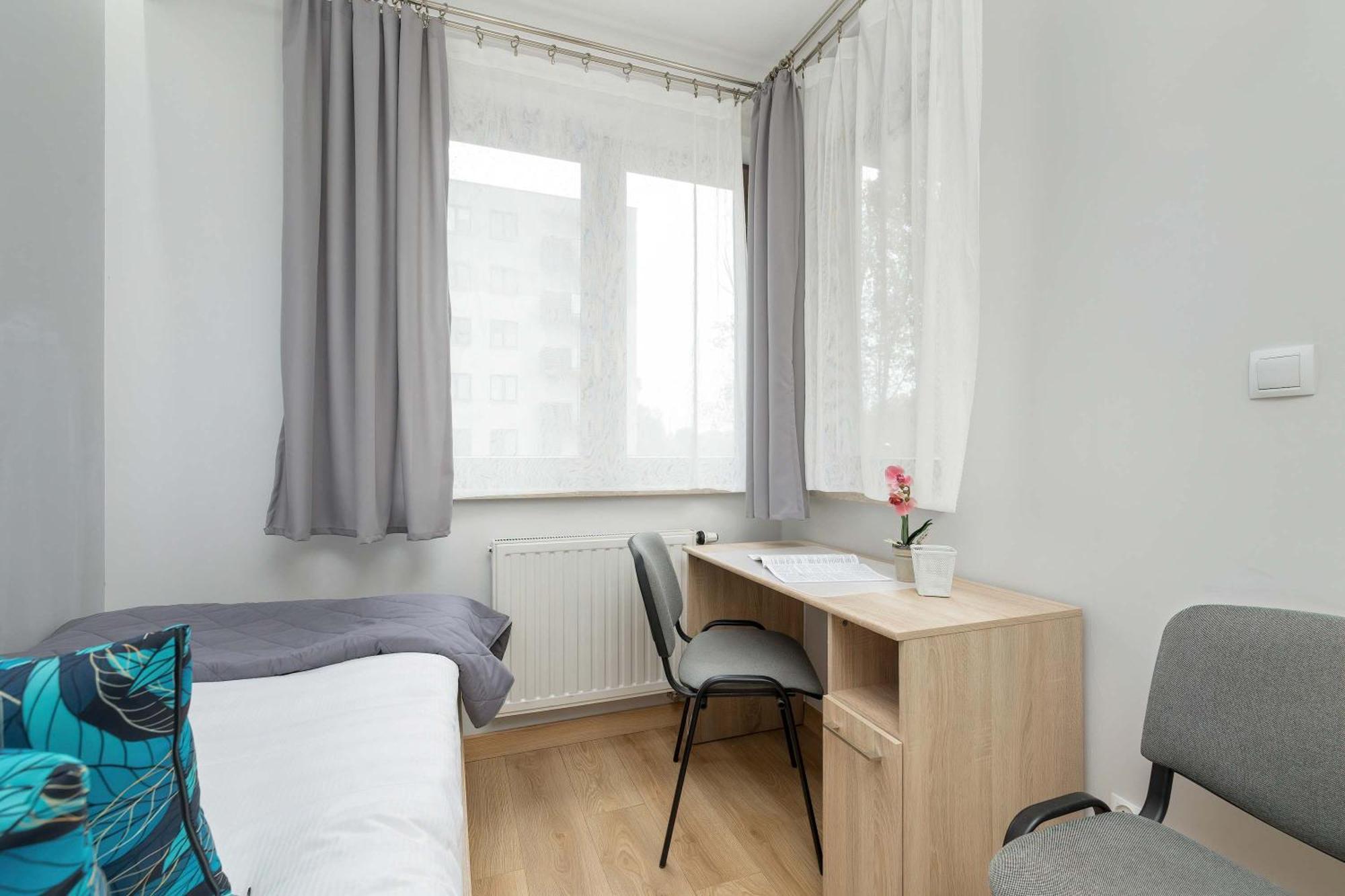 Grzegorzecka Family With Balcony & Parking Cracow By Renters Apartment Krakow