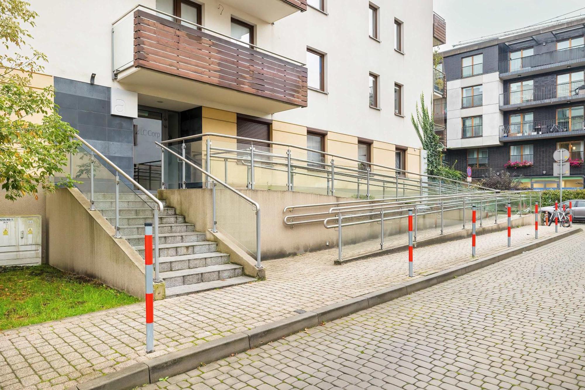 Apartment Grzegorzecka Family With Balcony & Parking Cracow By Renters
