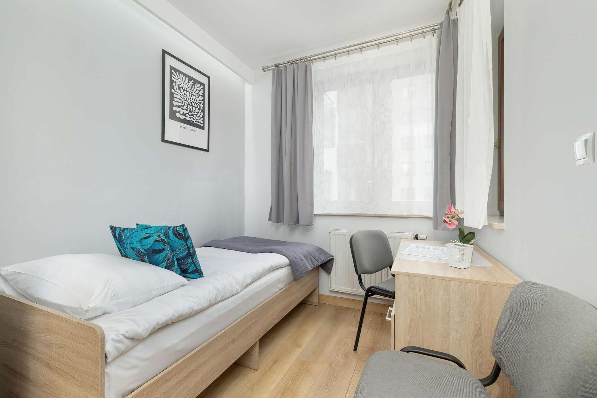 Grzegorzecka Family With Balcony & Parking Cracow By Renters * Krakow