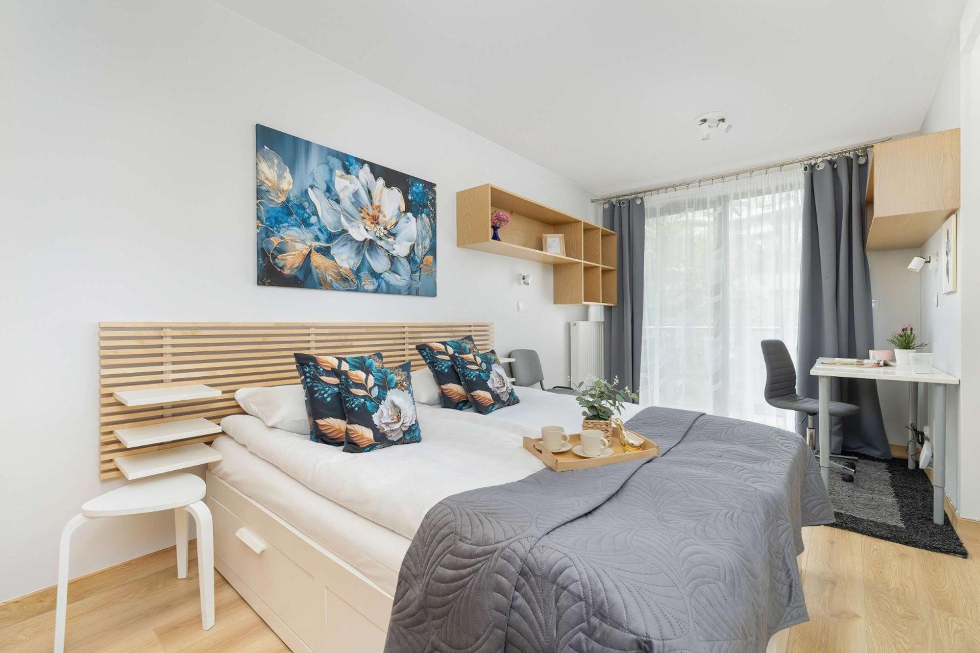 Grzegorzecka Family With Balcony & Parking Cracow By Renters Apartment Krakow