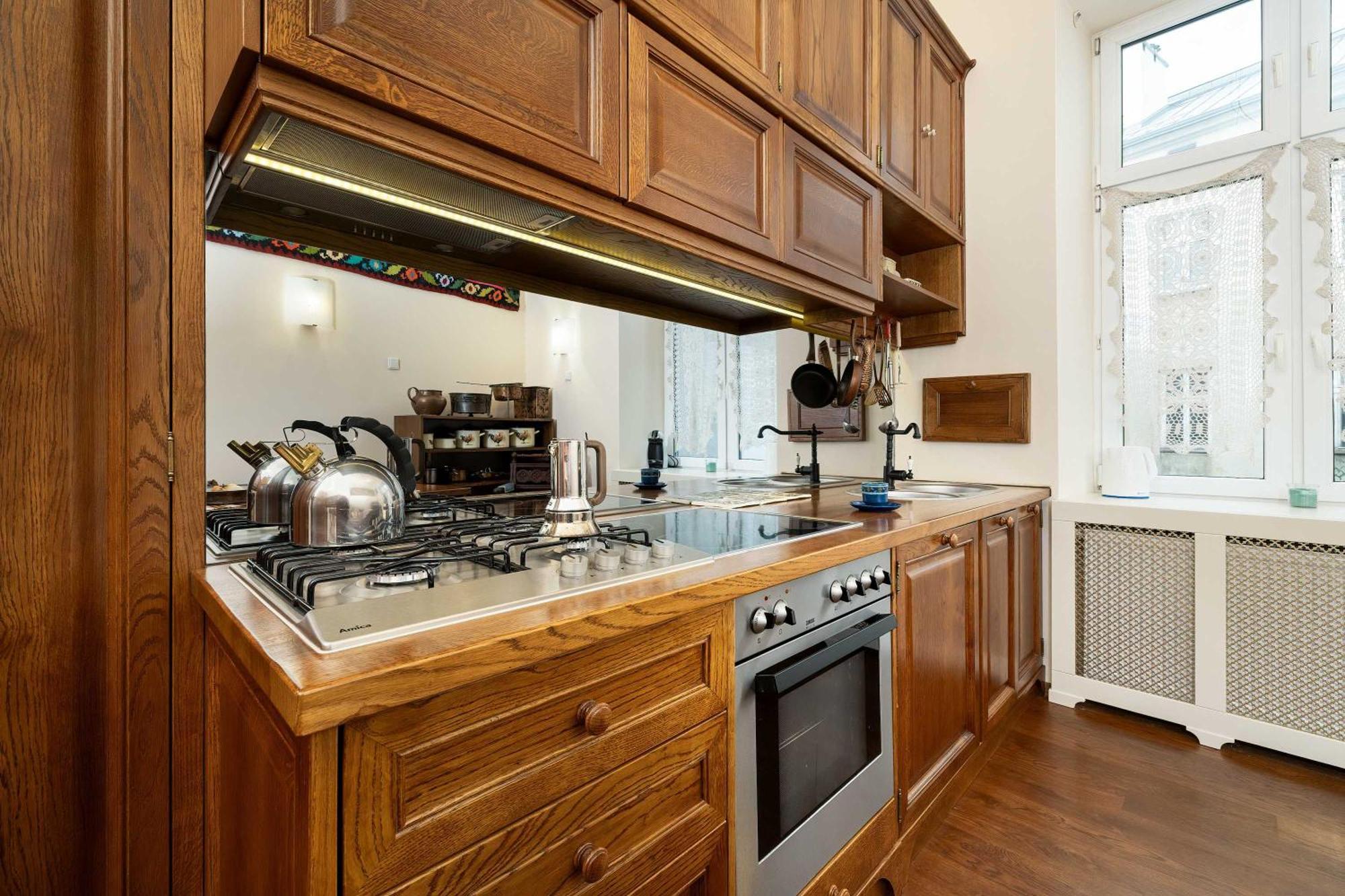 Efektowny I Przestronny W Centrum Krakowa Blisko Rynku I Parku By Renters