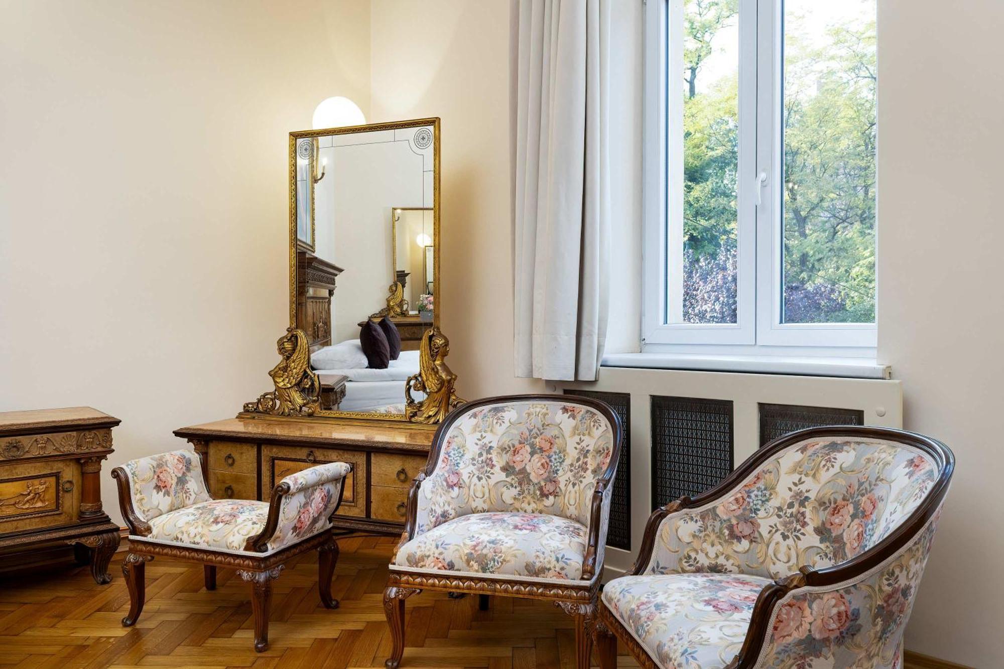 Apartment Efektowny I Przestronny W Centrum Krakowa Blisko Rynku I Parku By Renters Krakow