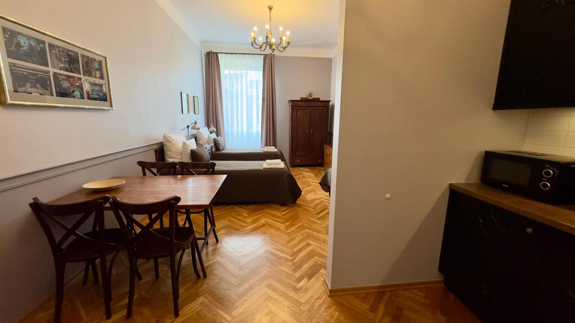 Scharffenberg Main Square Apartment
