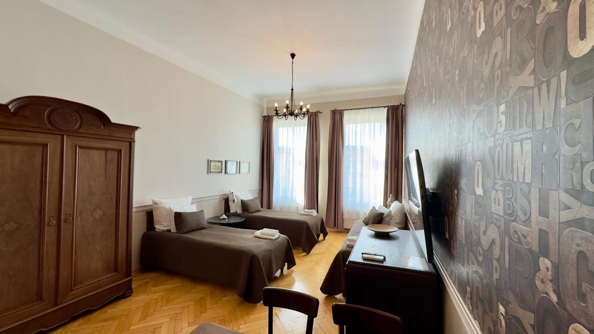 Scharffenberg Main Square Apartment *
