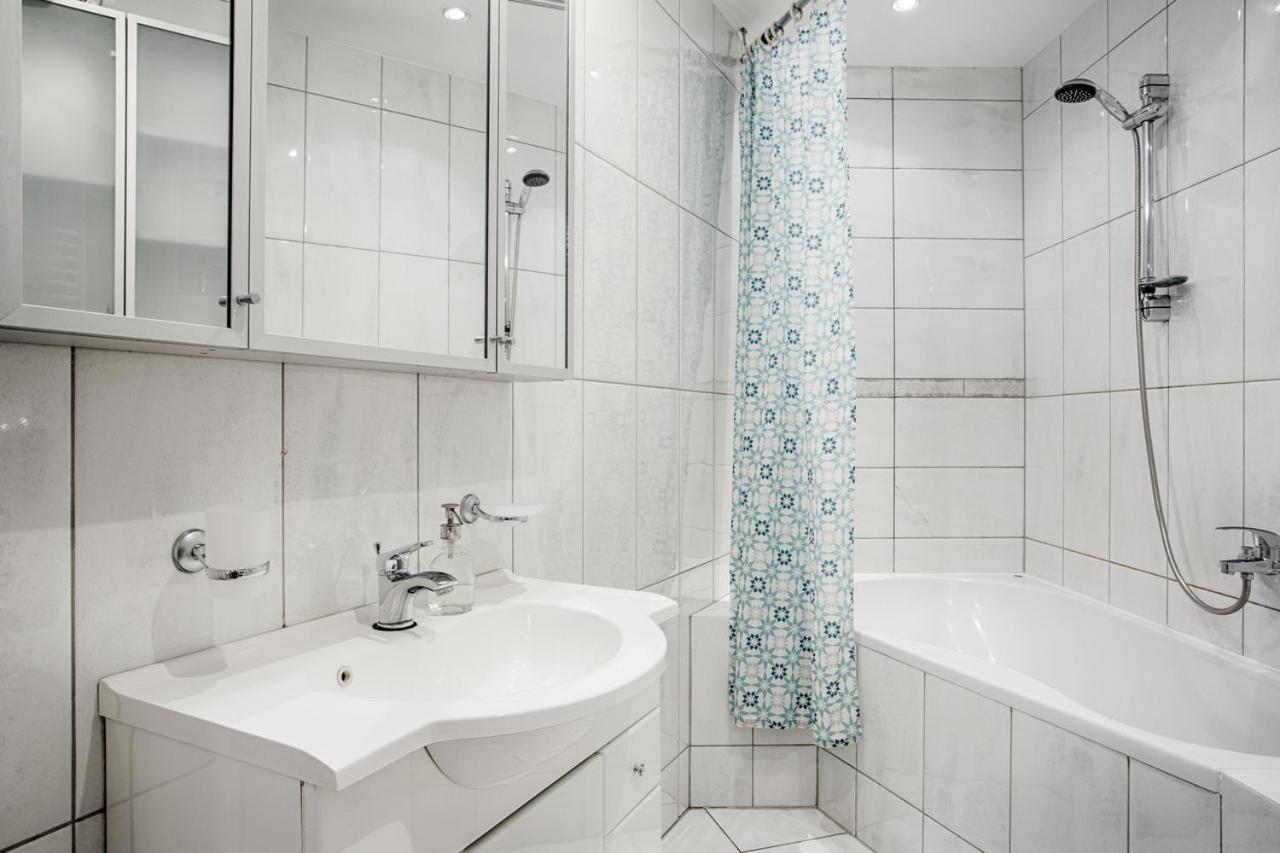 Apartment By Tyzenhauz Krakow