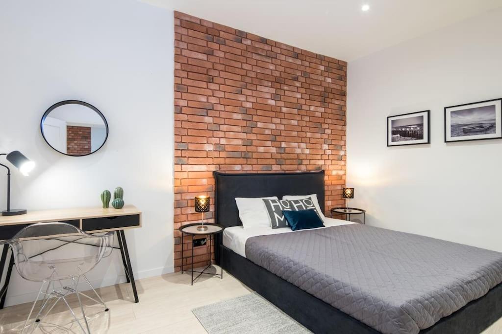 With Air Conditioning In The Heart Of Cracow Heart Apartment *