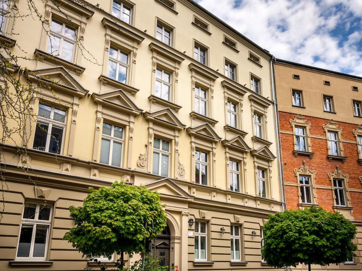 Tyzenhauz Comfort *