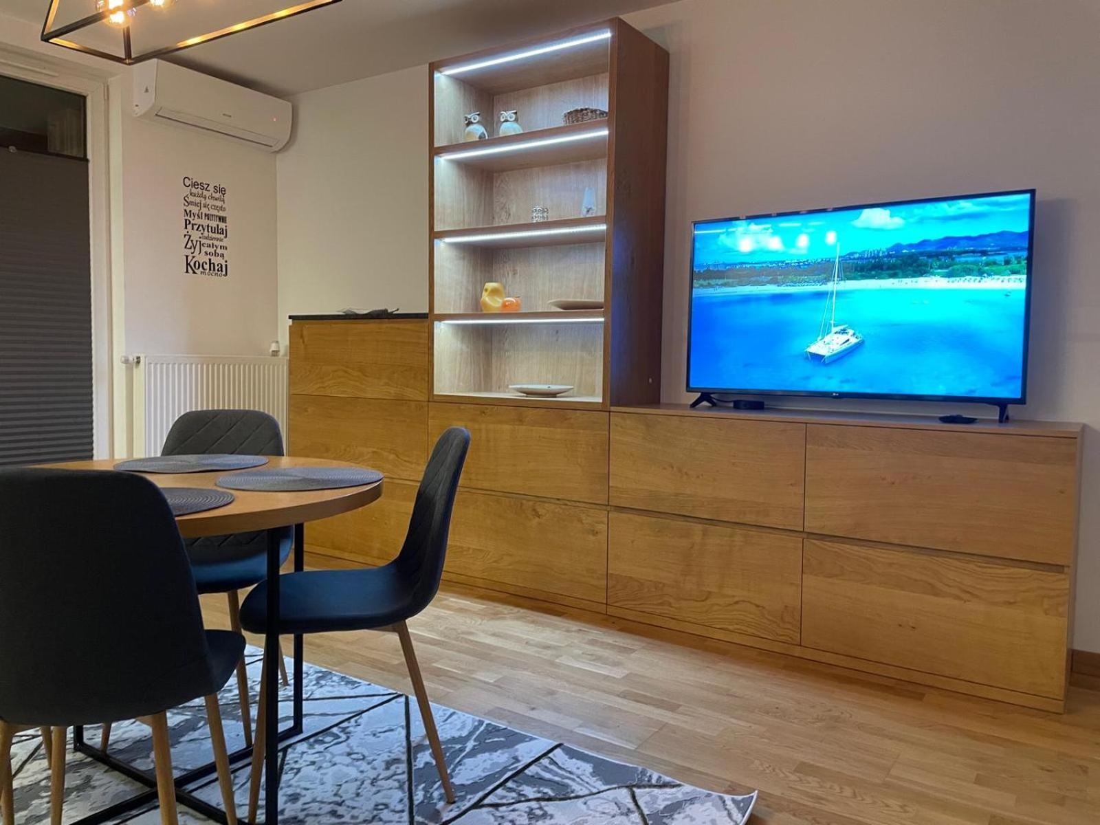 Comfortable With 2 Bedrooms And 2 Balconies On Borkowska Street
