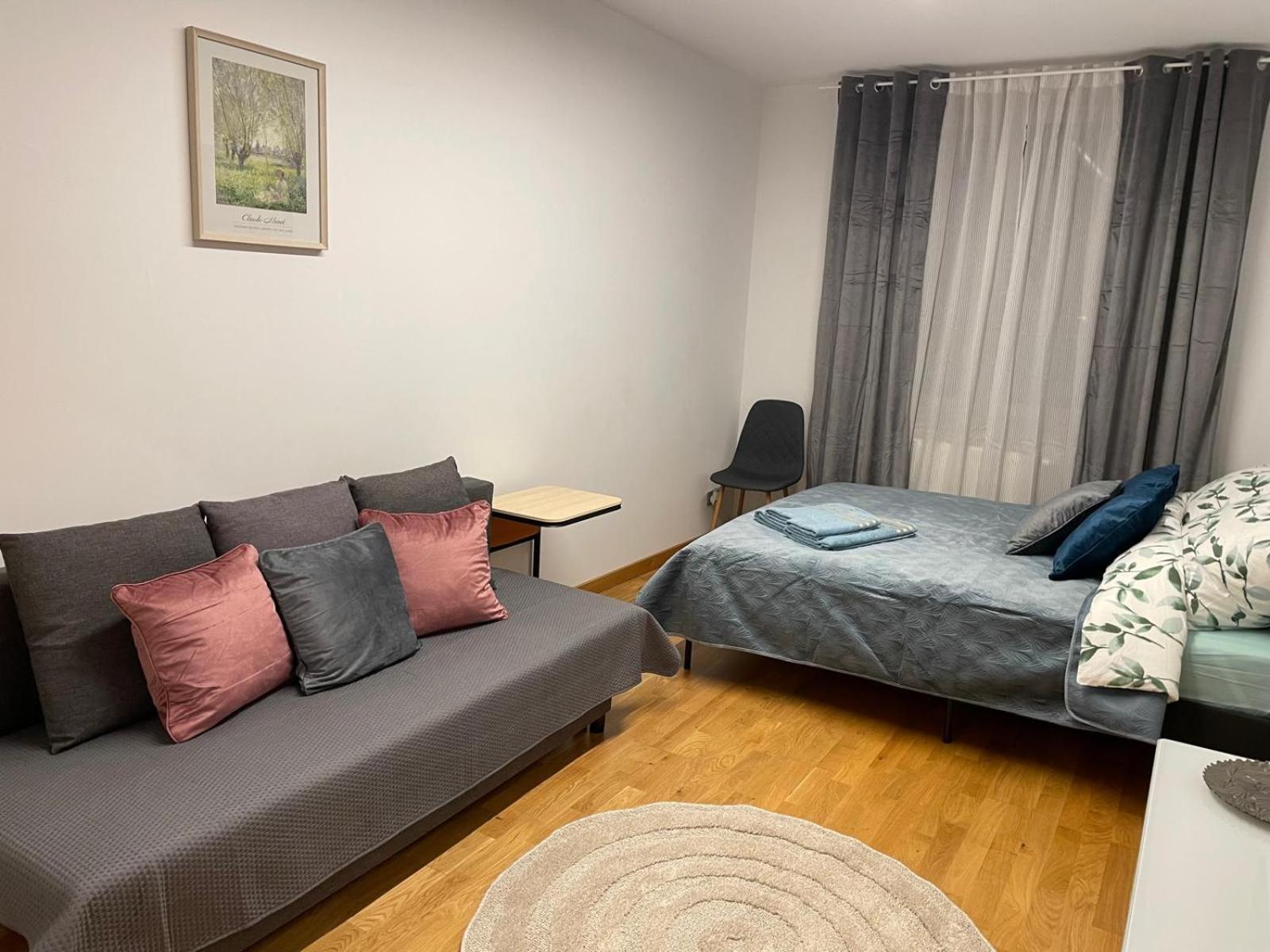 Comfortable With 2 Bedrooms And 2 Balconies On Borkowska Street Apartment Krakow