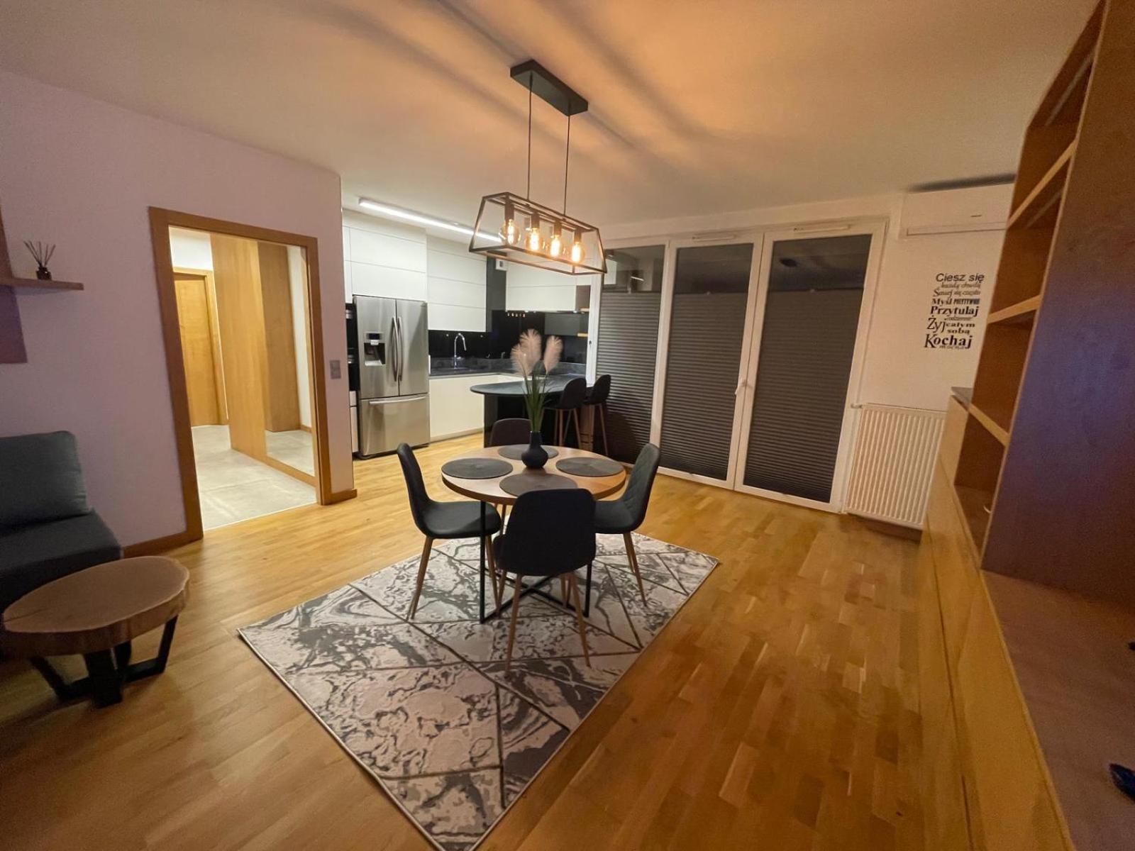 Comfortable With 2 Bedrooms And 2 Balconies On Borkowska Street * Cracóvia