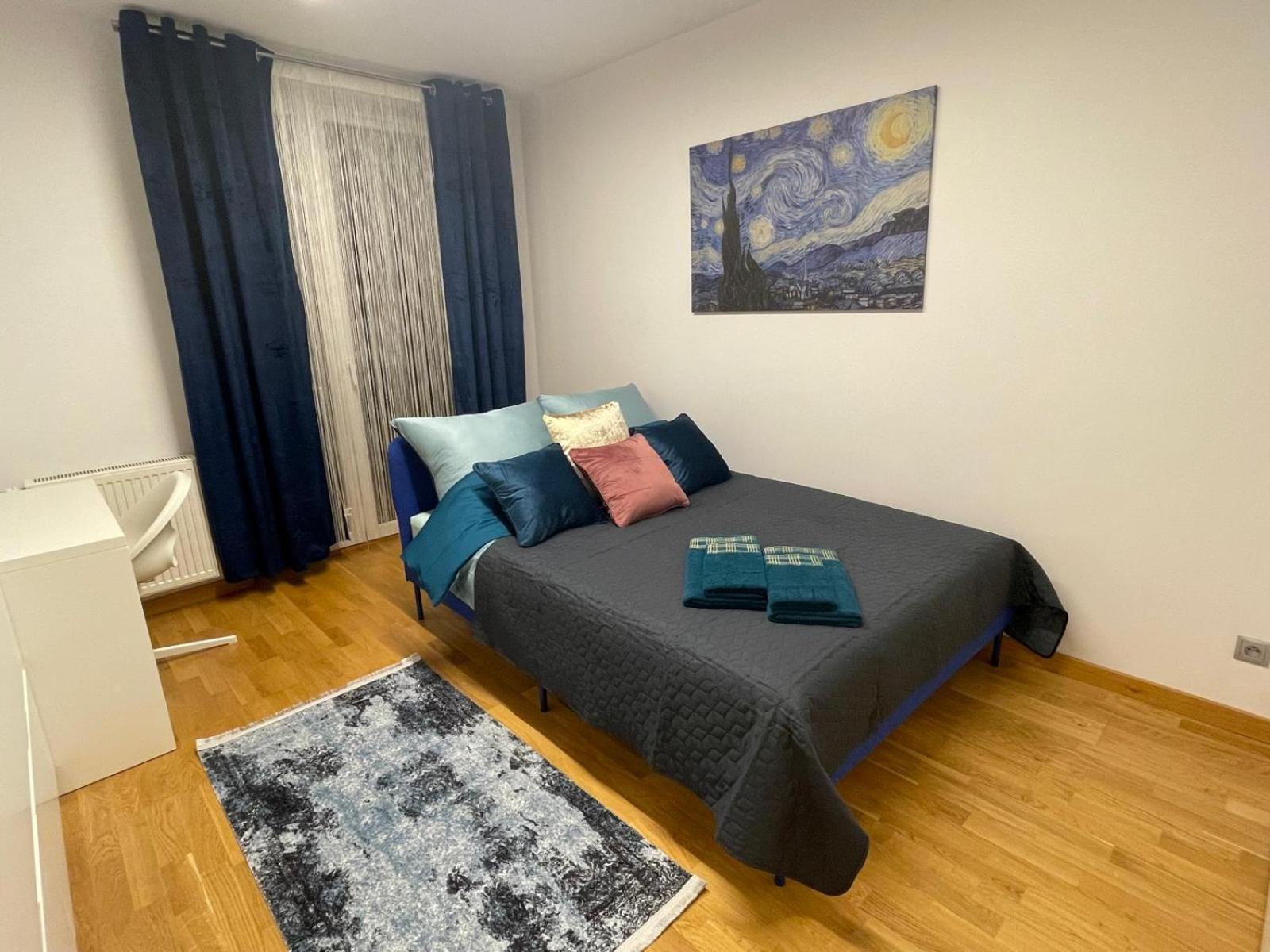 Comfortable With 2 Bedrooms And 2 Balconies On Borkowska Street Apartment *