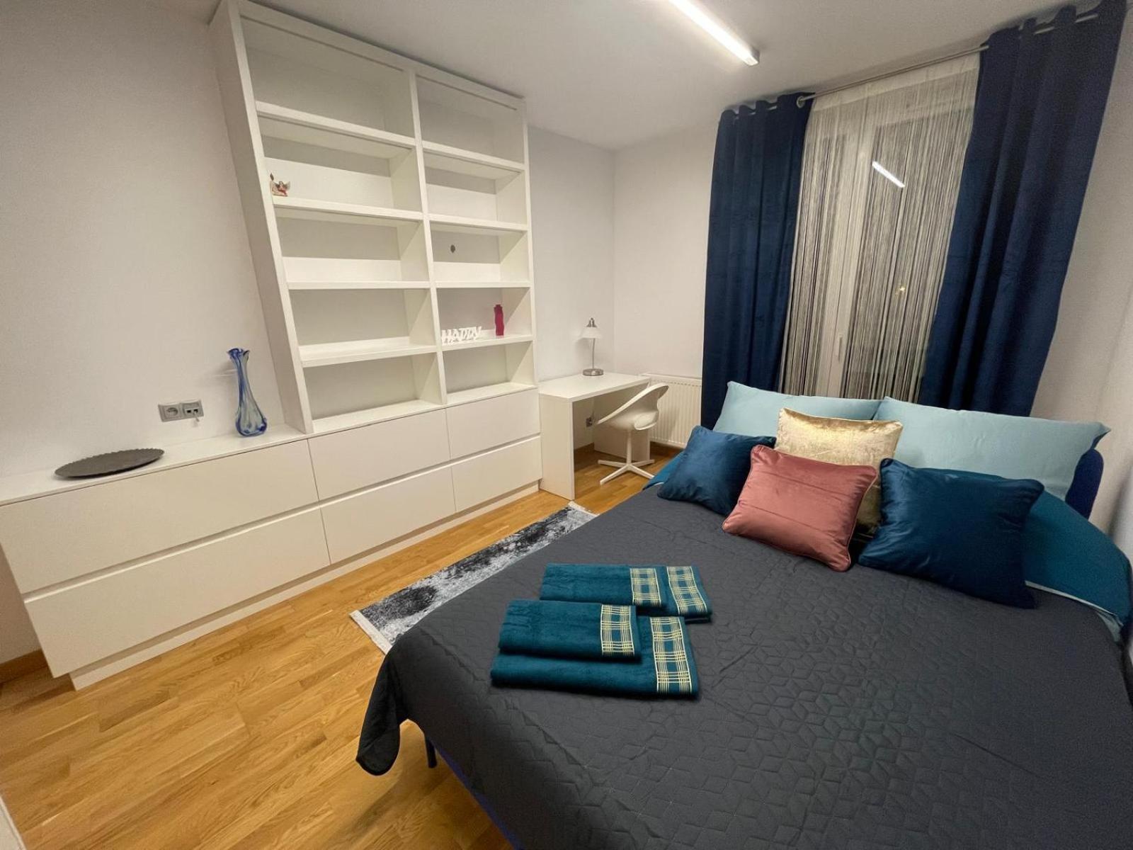 Apartment Comfortable With 2 Bedrooms And 2 Balconies On Borkowska Street *