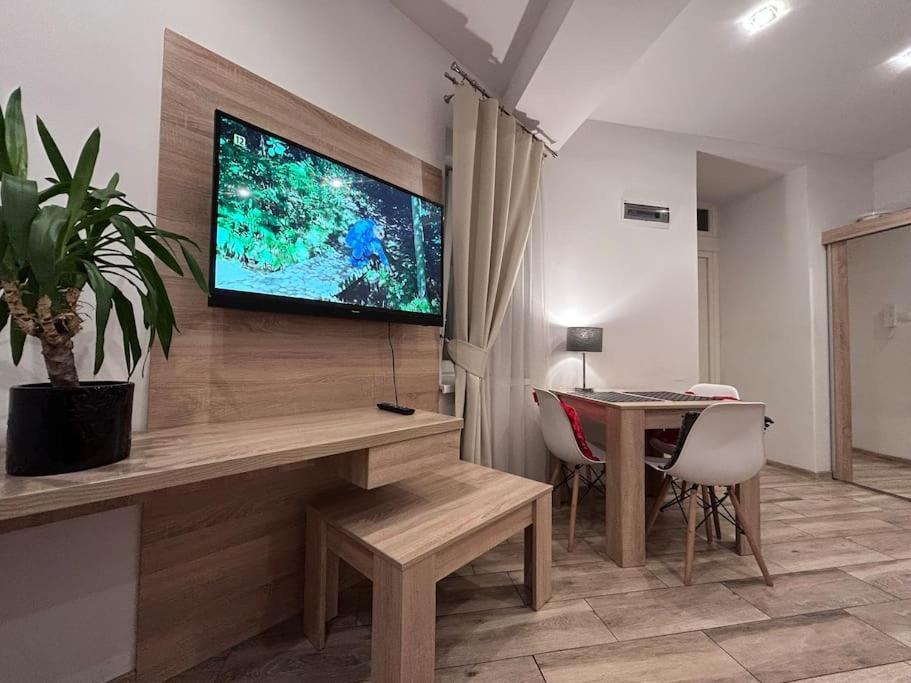 Old Town - B5 Apartament *