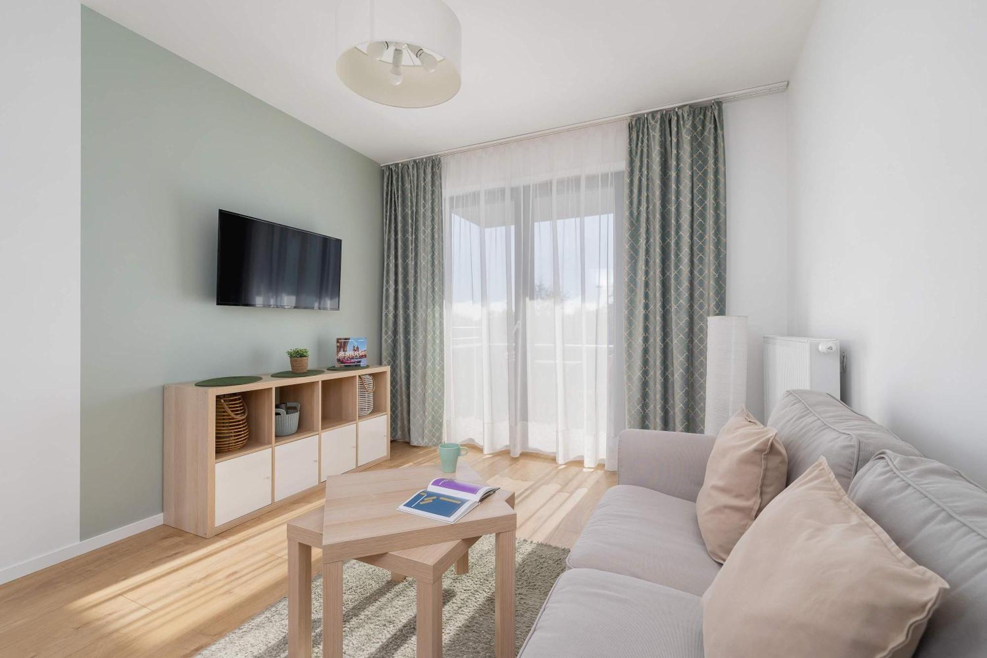 Modern With Parking Near Tauron Arena By Renters