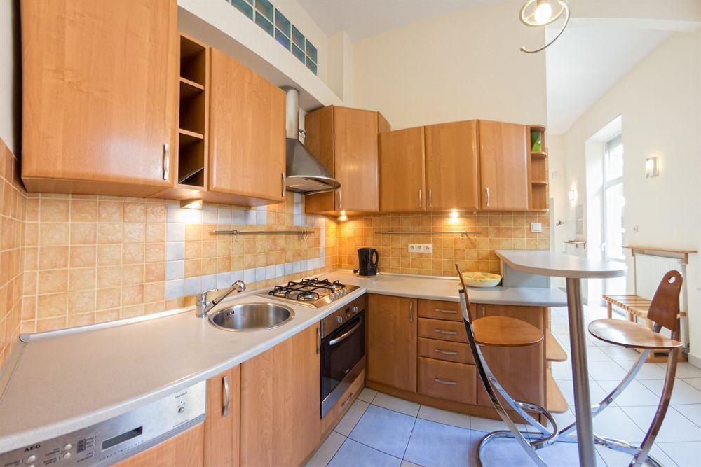 Nocny Apartment