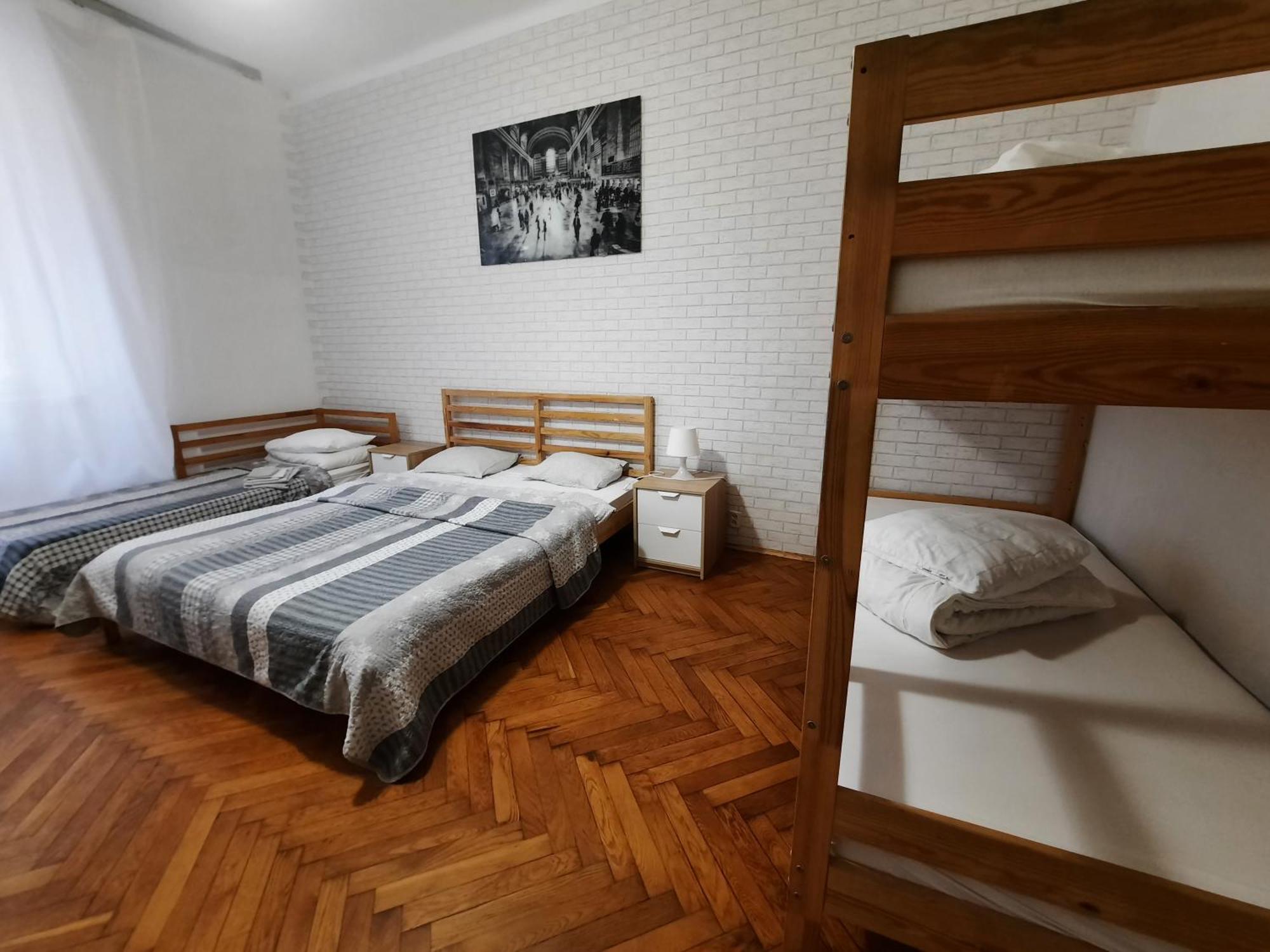 Lorf Hostel&apartments *