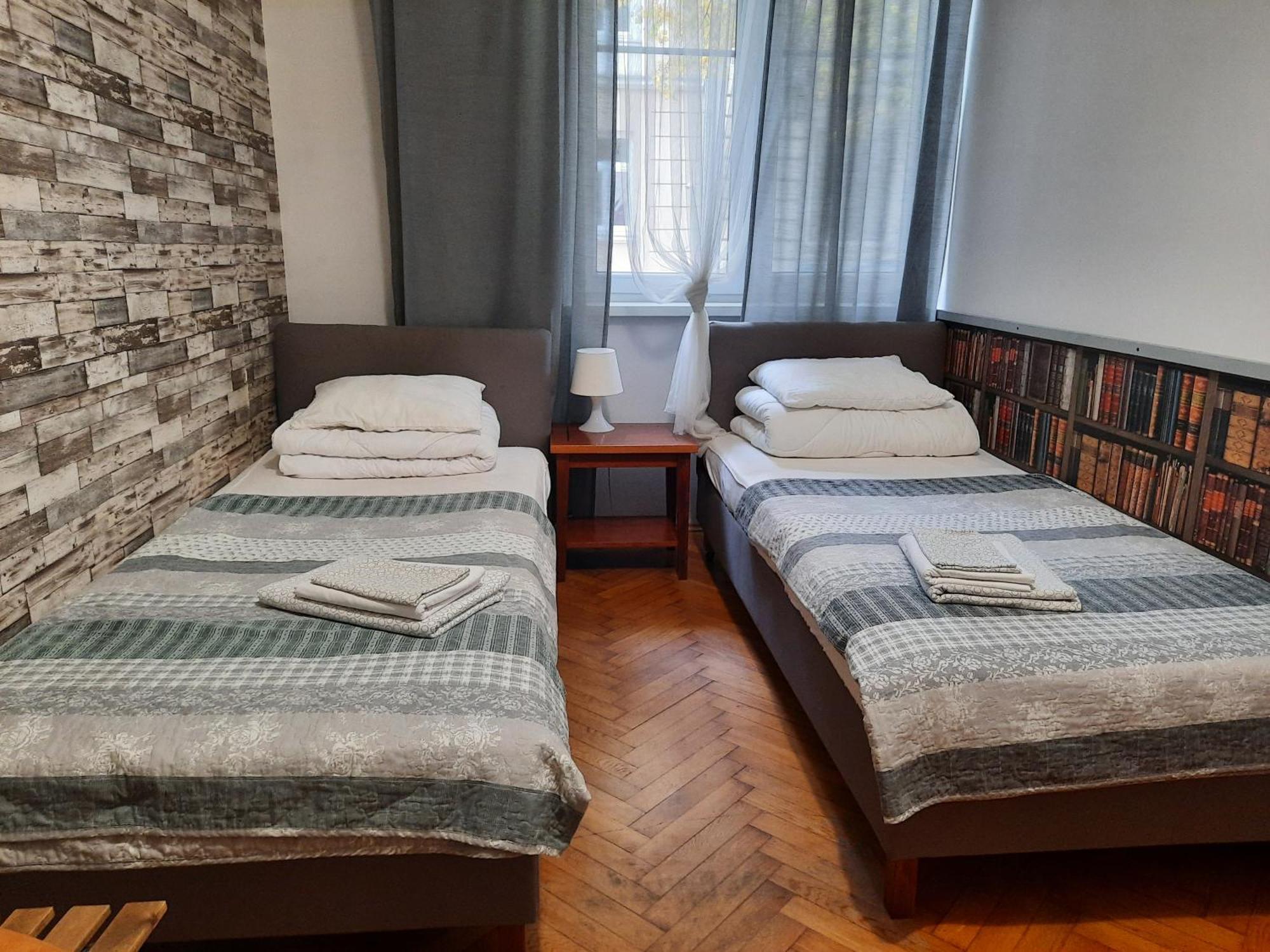 Hostel Lorf Hostel&apartments *